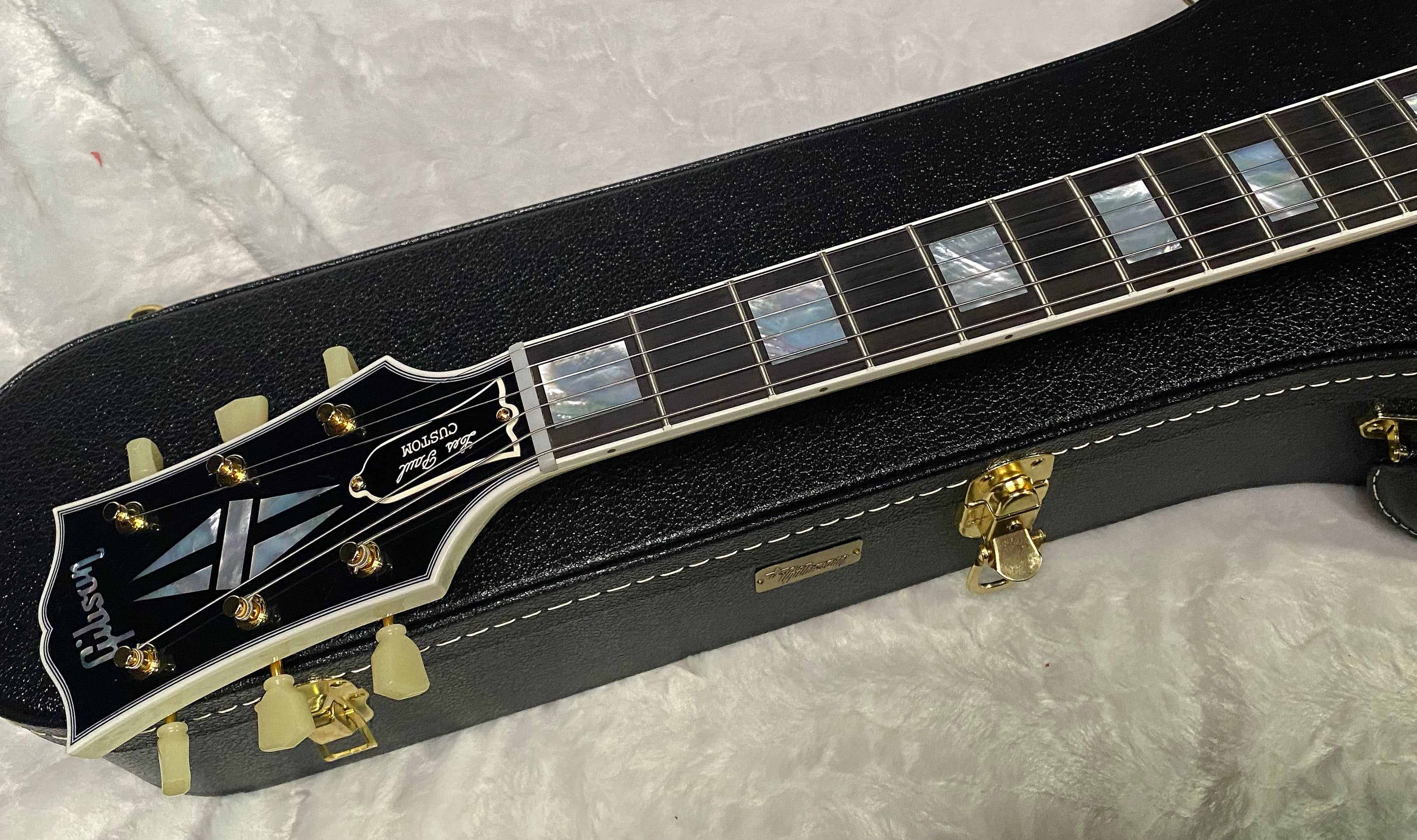NEW! Gibson Les Paul Custom 1957 Reissue VOS - Custom Ordered in TV White - Custom Shop - 9.75 lbs - Authorized Dealer - G07212