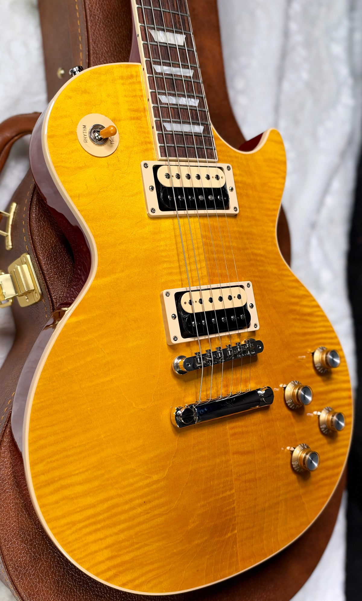 NEW ! Gibson Les Paul Slash - Appetite Burst - Beautiful Flame Top - Authorized Dealer - 9lbs - G07922