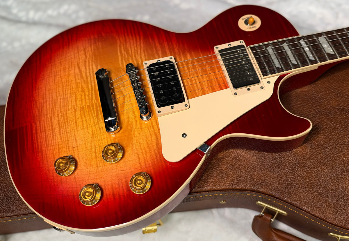 NEW ! Gibson Les Paul Standard '50s - AAA Flame - Factory Sunburst (custom shop finish) - Bizarre Guitar Limited Edition - 9.5 lbs - Authorized Dealer - G07932