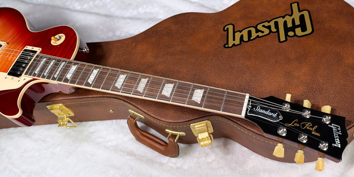 NEW ! Gibson Les Paul Standard '50s - AAA Flame - Factory Sunburst (custom shop finish) - Bizarre Guitar Limited Edition - 9.5 lbs - Authorized Dealer - G07932