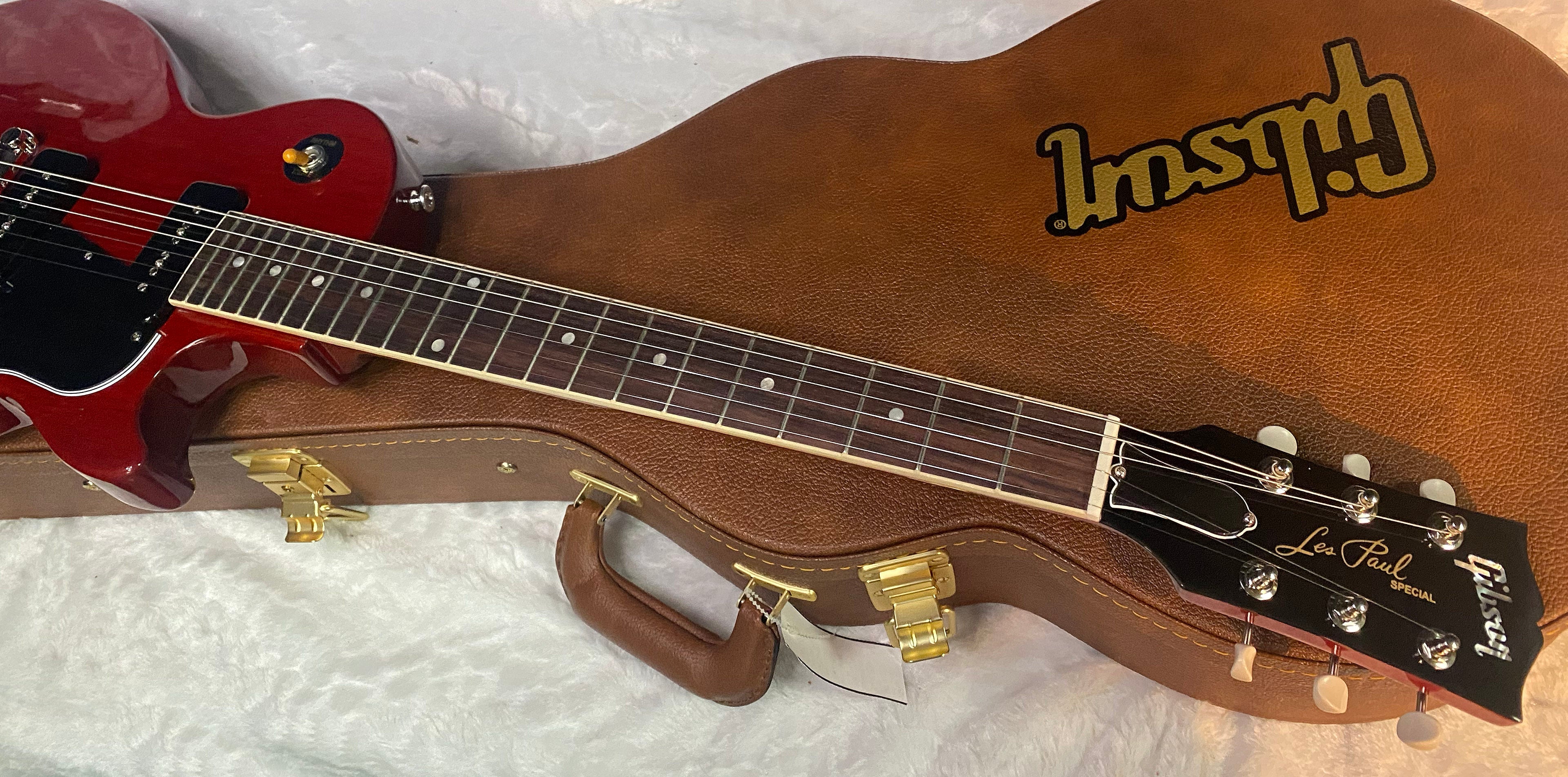 NEW ! Gibson Les Paul Special Vintage Cherry - Only 7.35 lbs! - Authorized Dealer - G07217