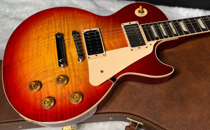 NEW ! Gibson Les Paul Standard '50s - AAA Flame - Factory Sunburst (custom shop finish) - Bizarre Guitar Limited Edition - Only 8.8 lbs - Authorized Dealer - G07946