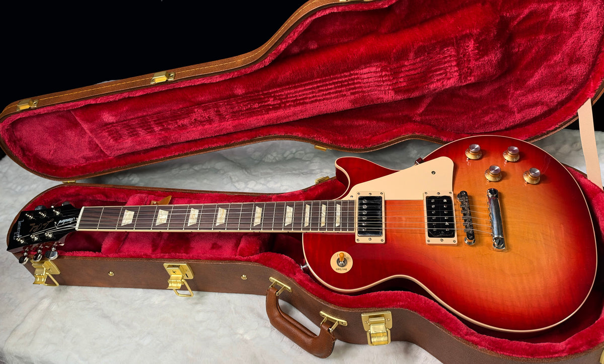NEW ! Gibson Les Paul Standard '60s - AAA Flame - Factory Sunburst (custom shop finish) - Bizarre Guitar Limited Edition - Authorized Dealer - G07953