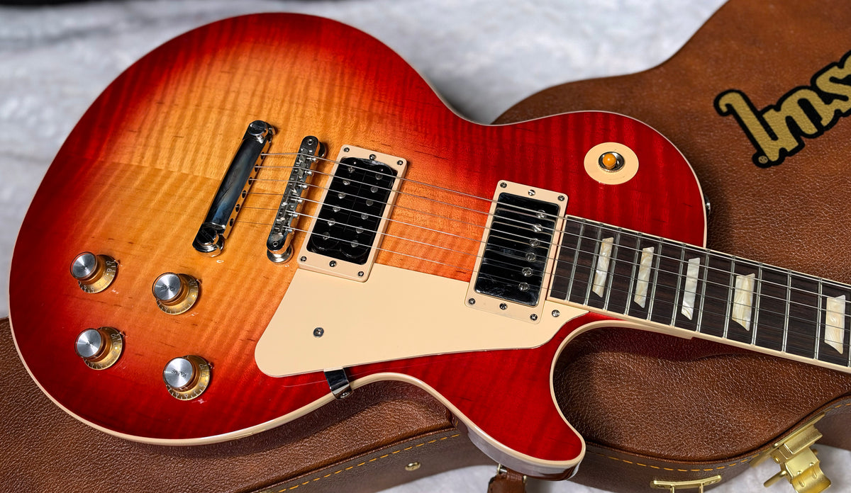 NEW ! Gibson Les Paul Standard '60s - AAA Flame - Factory Sunburst (custom shop finish) - Bizarre Guitar Limited Edition - Only 8.5lbs - Authorized Dealer - G7955