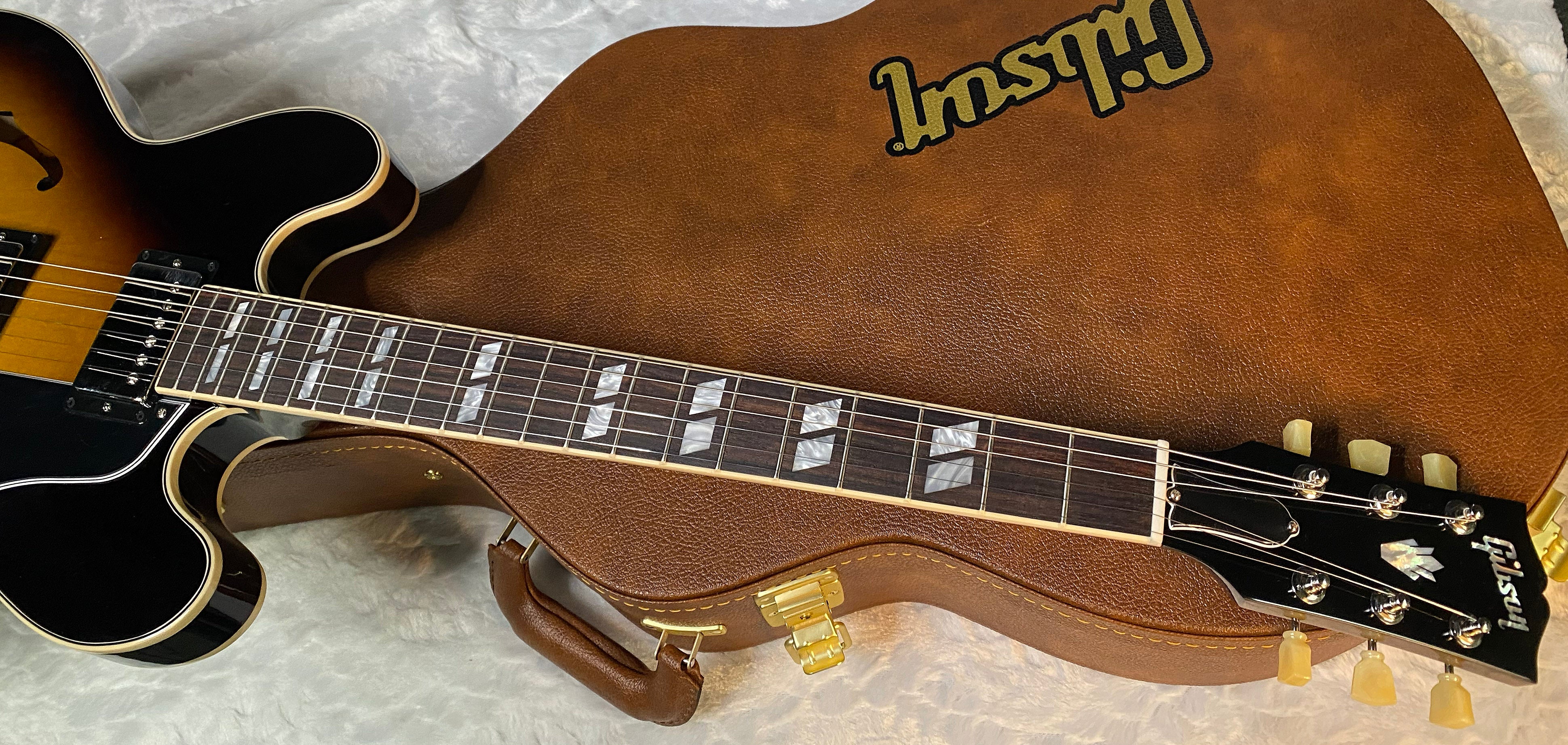 NEW! Gibson ES-345 Semi-Hollowbody Electric Guitar - Vintage Burst - Authorized Dealer - 7.8 lbs - G05830