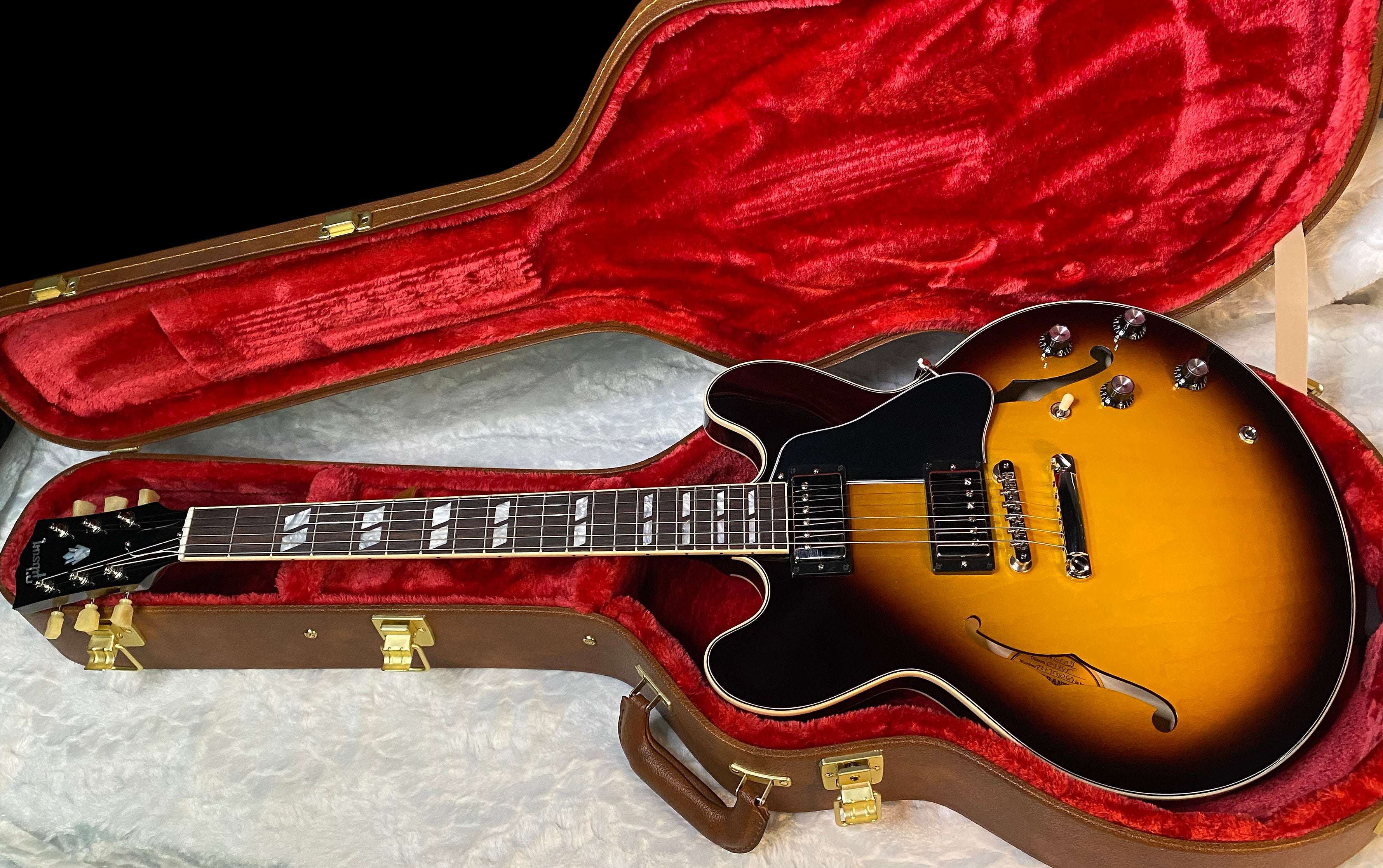 NEW! Gibson ES-345 Semi-Hollowbody Electric Guitar - Vintage Burst - Authorized Dealer - 7.8 lbs - G05830