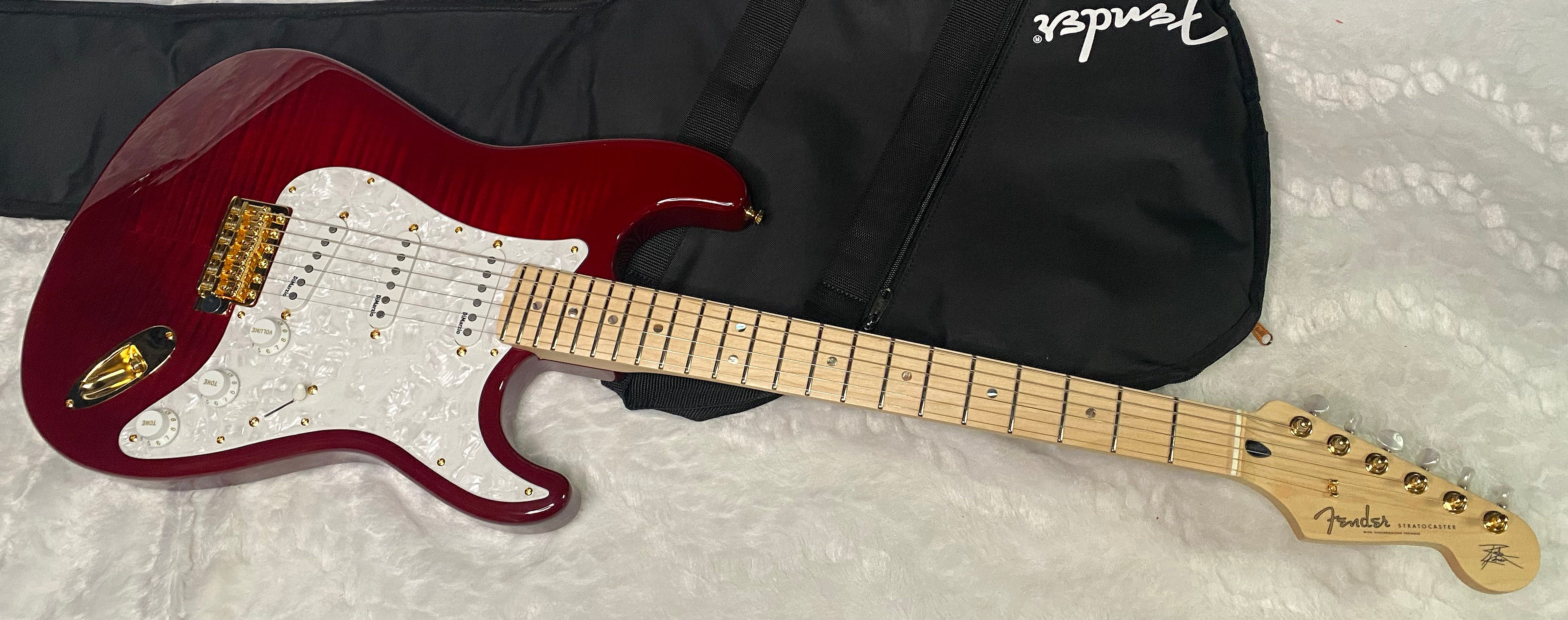 NEW ! Fender Richie Kotzen Stratocaster - Transparent Red Burst - Made in Japan - Authorized Dealer - 8.1 lbs - G05405