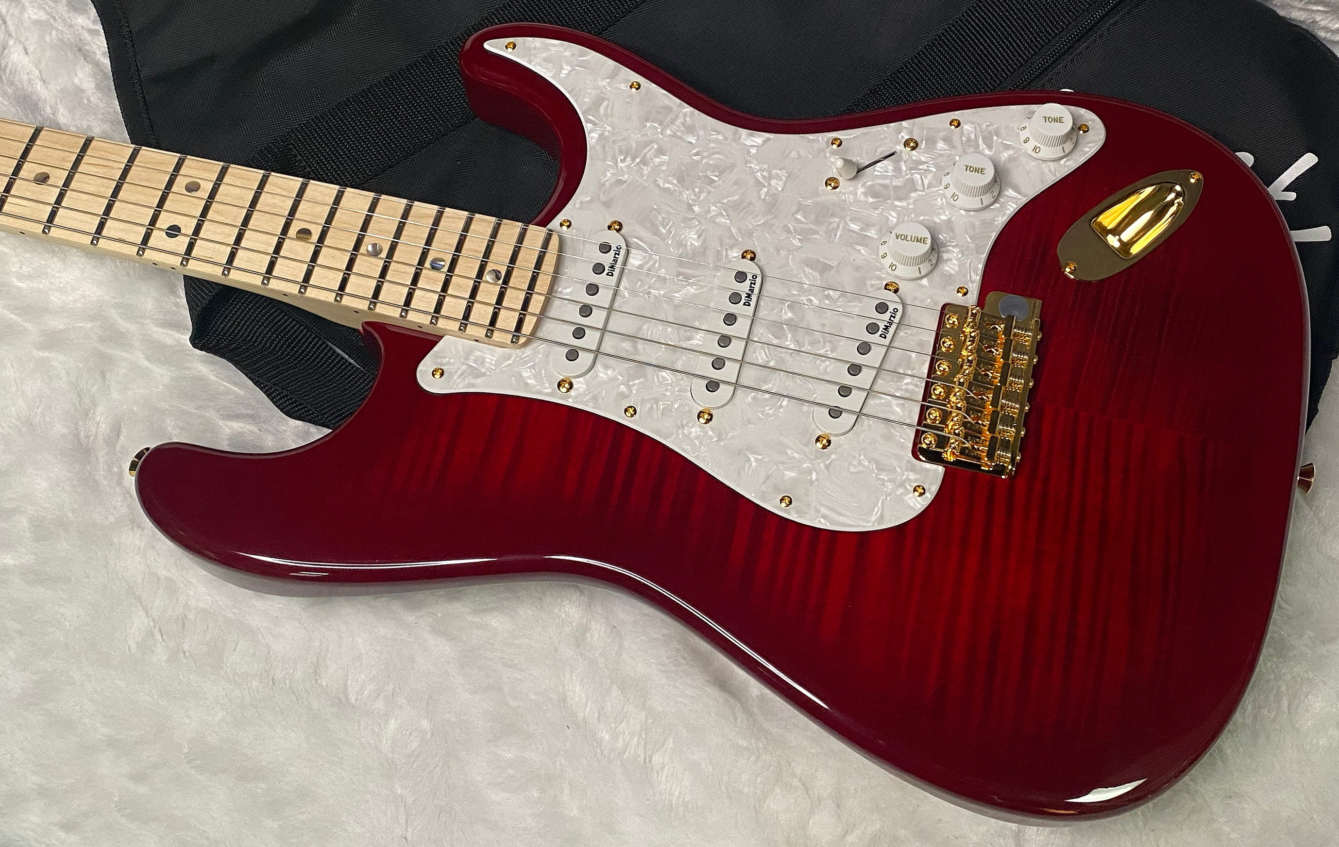 NEW ! Fender Richie Kotzen Stratocaster - Transparent Red Burst - Made in Japan - Authorized Dealer - 8.1 lbs - G05405