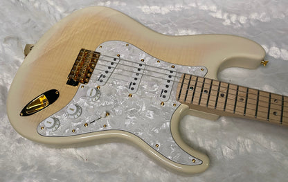 NEW ! Fender Richie Kotzen Stratocaster - Transparent White Burst - Made in Japan - Authorized Dealer - 8.1 lbs - G05407