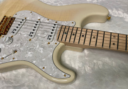 NEW ! Fender Richie Kotzen Stratocaster - Transparent White Burst - Made in Japan - Authorized Dealer - 8.1 lbs - G05407