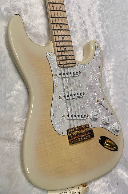 NEW ! Fender Richie Kotzen Stratocaster - Transparent White Burst - Made in Japan - Authorized Dealer - 8.1 lbs - G05407