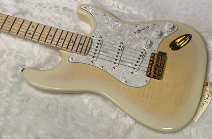 NEW ! Fender Richie Kotzen Stratocaster - Transparent White Burst - Made in Japan - Authorized Dealer - 8.1 lbs - G05407