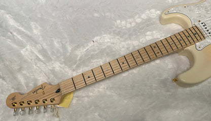 NEW ! Fender Richie Kotzen Stratocaster - Transparent White Burst - Made in Japan - Authorized Dealer - 8.1 lbs - G05407