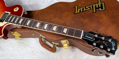 NEW ! Gibson Les Paul Standard '60s - AAA Flame - Factory Sunburst (custom shop finish) - Bizarre Guitar Limited Edition - Authorized Dealer - G07928