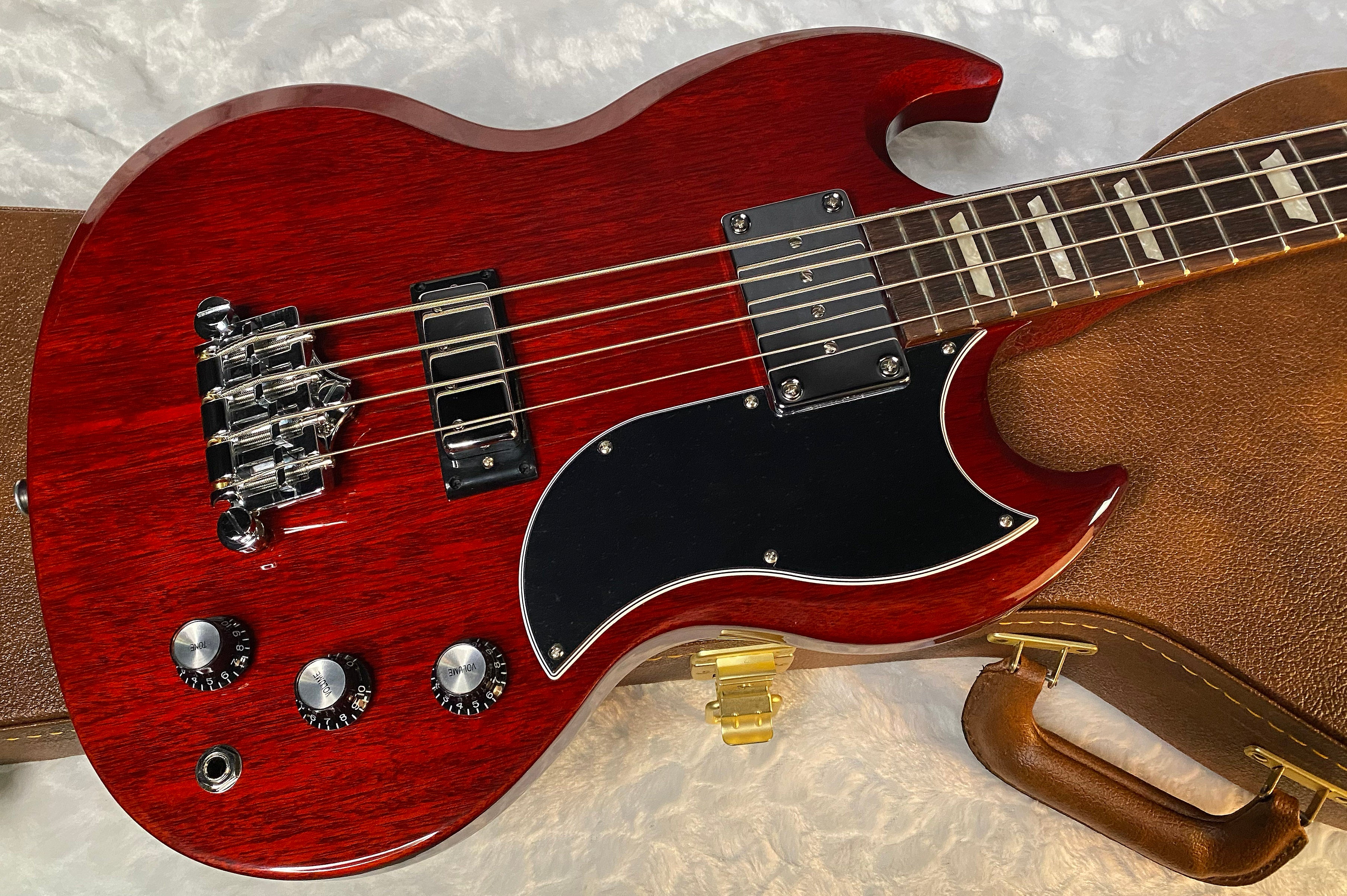 NEW! Gibson SG Standard 4-String Bass Heritage Cherry - Authorized Dealer - Only 7.35 lbs - G05821