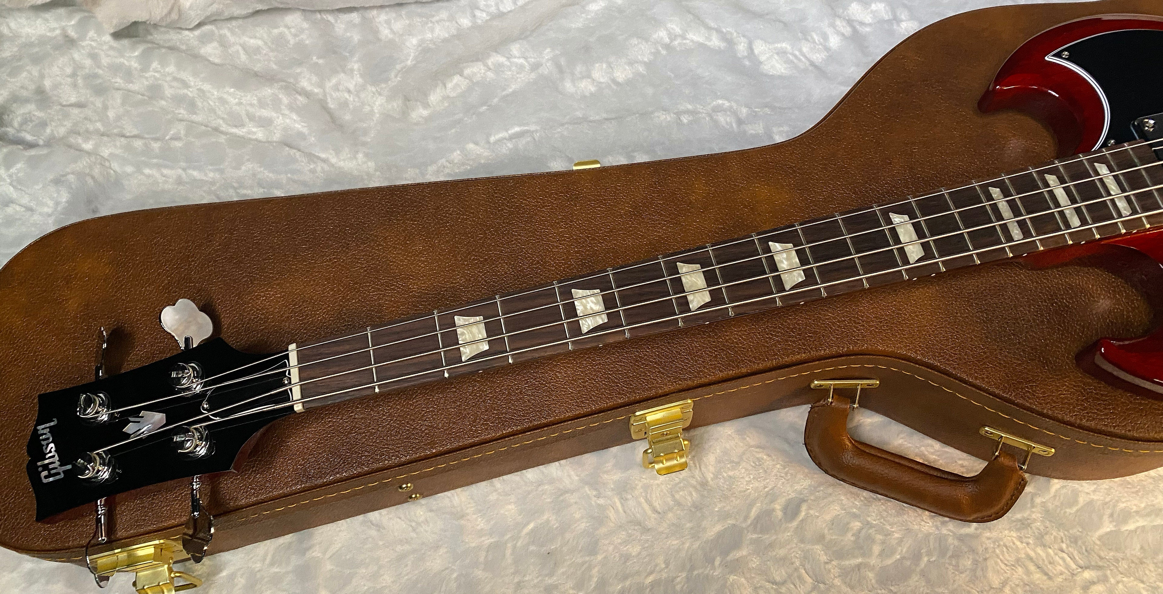 NEW! Gibson SG Standard 4-String Bass Heritage Cherry - Authorized Dealer - Only 7.35 lbs - G05821