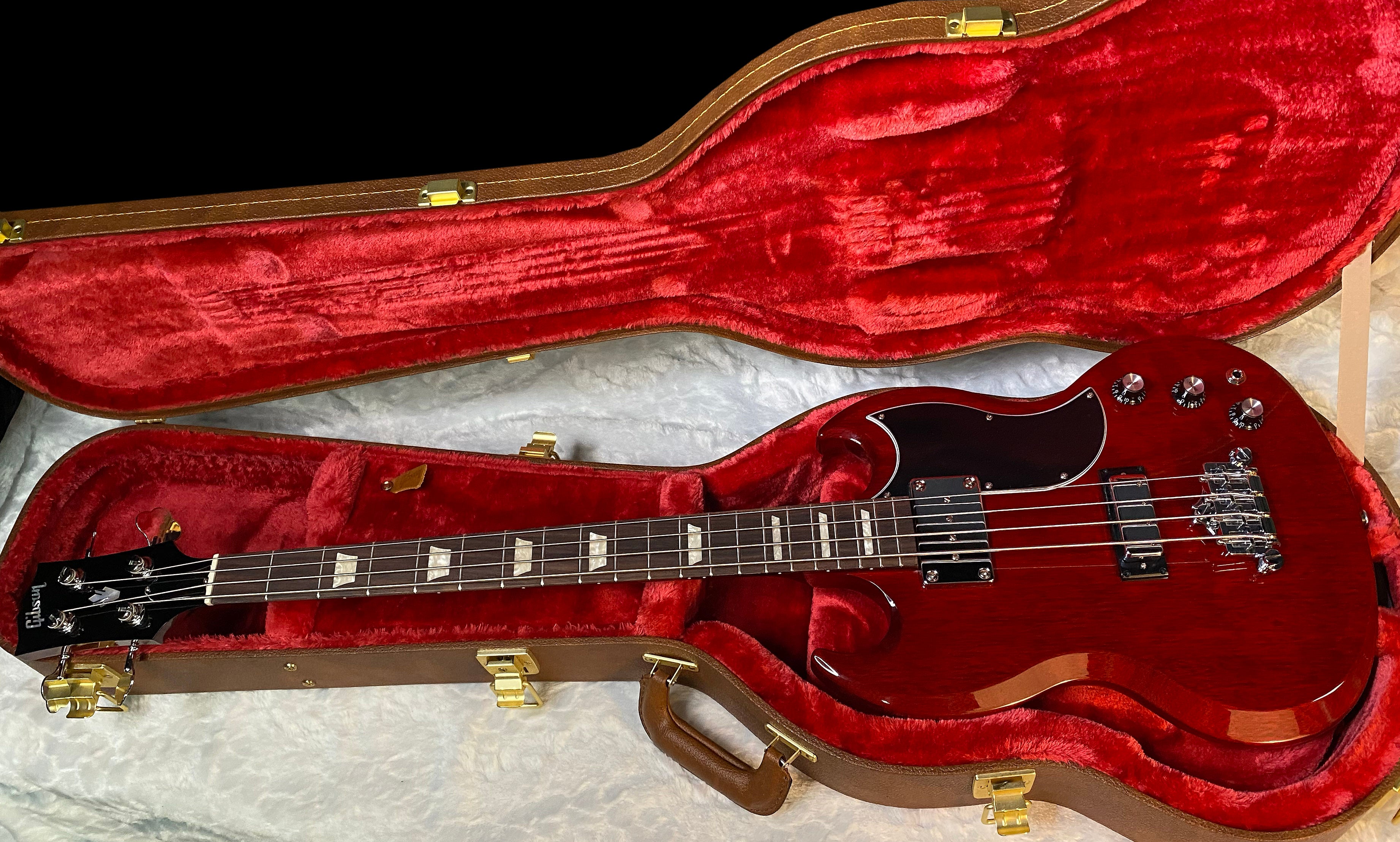NEW! Gibson SG Standard 4-String Bass Heritage Cherry - Authorized Dealer - Only 7.35 lbs - G05821
