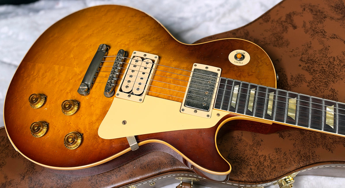 NEW! Gibson Custom Limited Edition 1959 Les Paul Standard Reissue - Birdseye Maple Top - Peach Tea Burst - Light Aged - BOTB Pg 151 - Authorized Dealer - 8.8 lbs - G08025