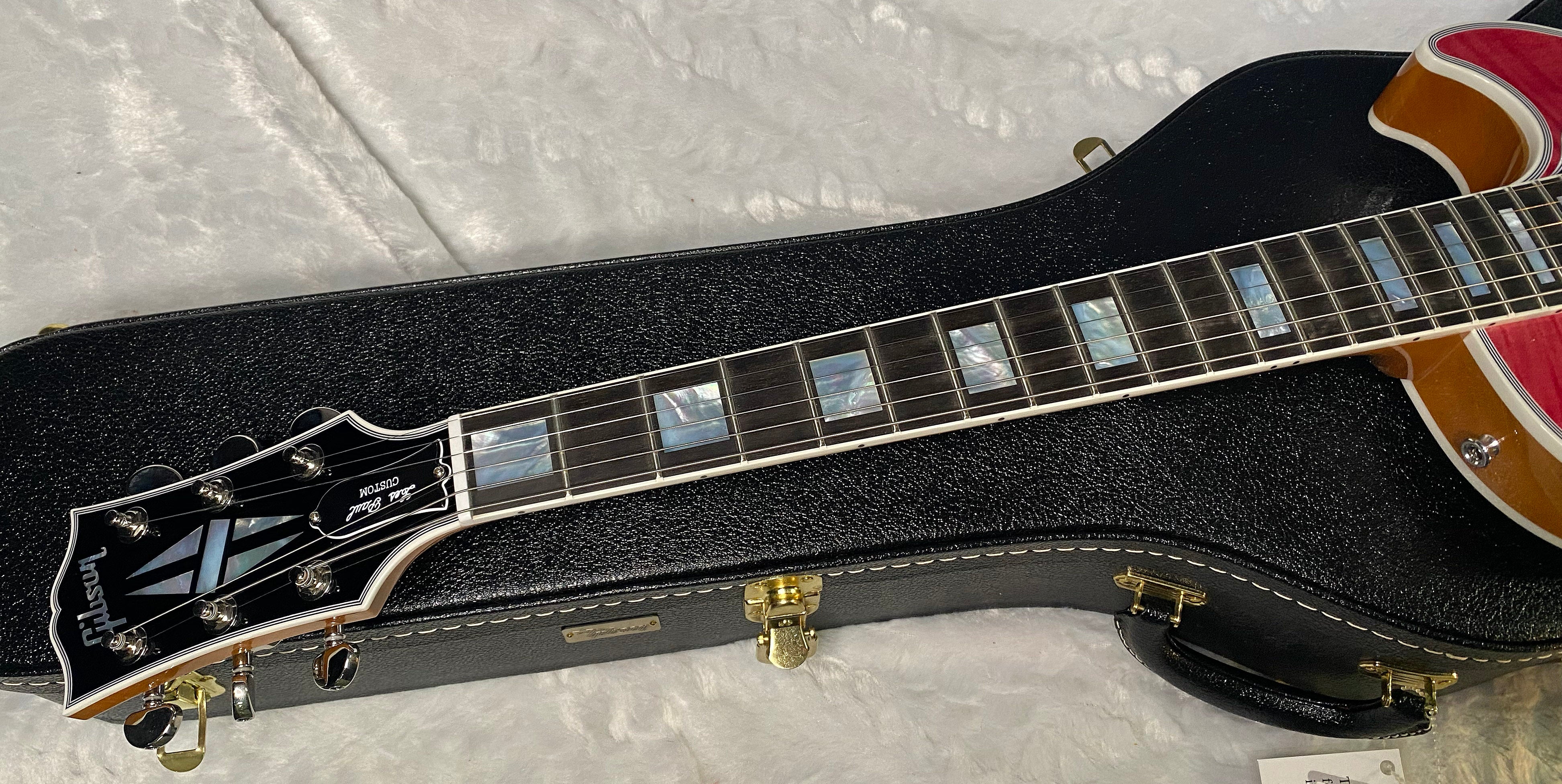 NEW! Gibson Dealer Select Custom Shop Les Paul Custom AAA Reverse Chevron Figured Top - Transparent Pink - Authorized Dealer - WOW! 8.8 lbs - G06630