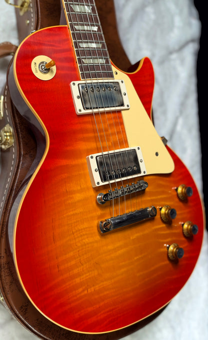 NEW! Gibson Custom 1960 Les Paul Standard Reissue VOS - Tangerine Burst - Only 8.35 lbs - Super Wide Monster Quilt / Flame Top - Authorized Dealer - G07934