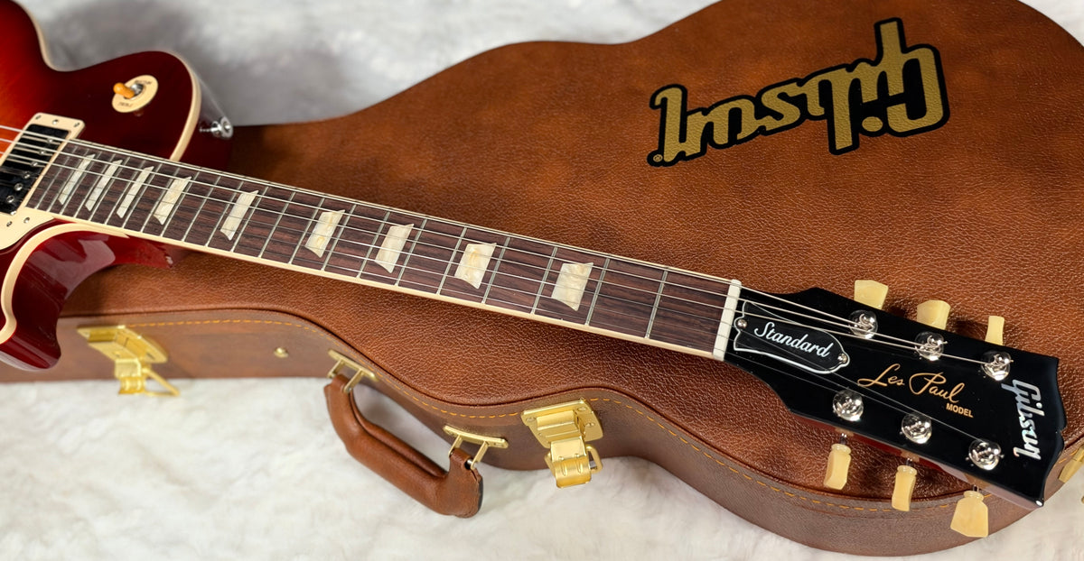 NEW ! Gibson Les Paul Standard '50s - AAA Flame - Factory Sunburst (custom shop finish) - Bizarre Guitar Limited Edition - 9.6 lbs - Authorized Dealer - G07936