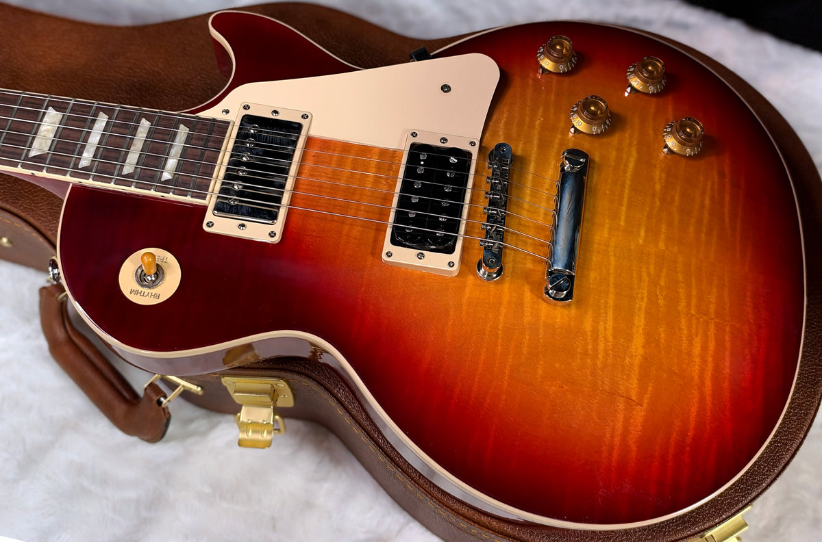 NEW ! Gibson Les Paul Standard '50s - AAA Flame - Factory Sunburst (custom shop finish) - Bizarre Guitar Limited Edition - 9.6 lbs - Authorized Dealer - G07936
