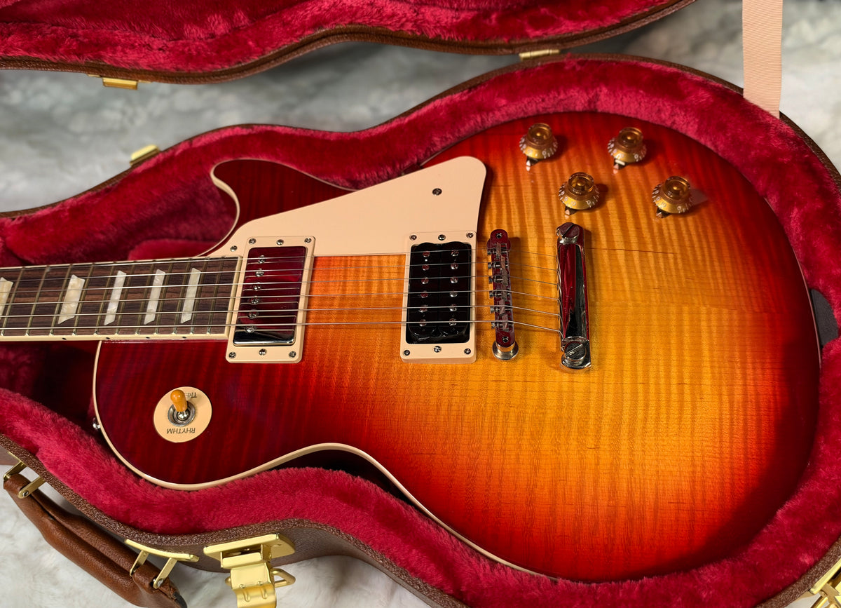 NEW ! Gibson Les Paul Standard '50s - AAA Flame - Factory Sunburst (custom shop finish) - Bizarre Guitar Limited Edition - 8.8 lbs - Authorized Dealer - G07930