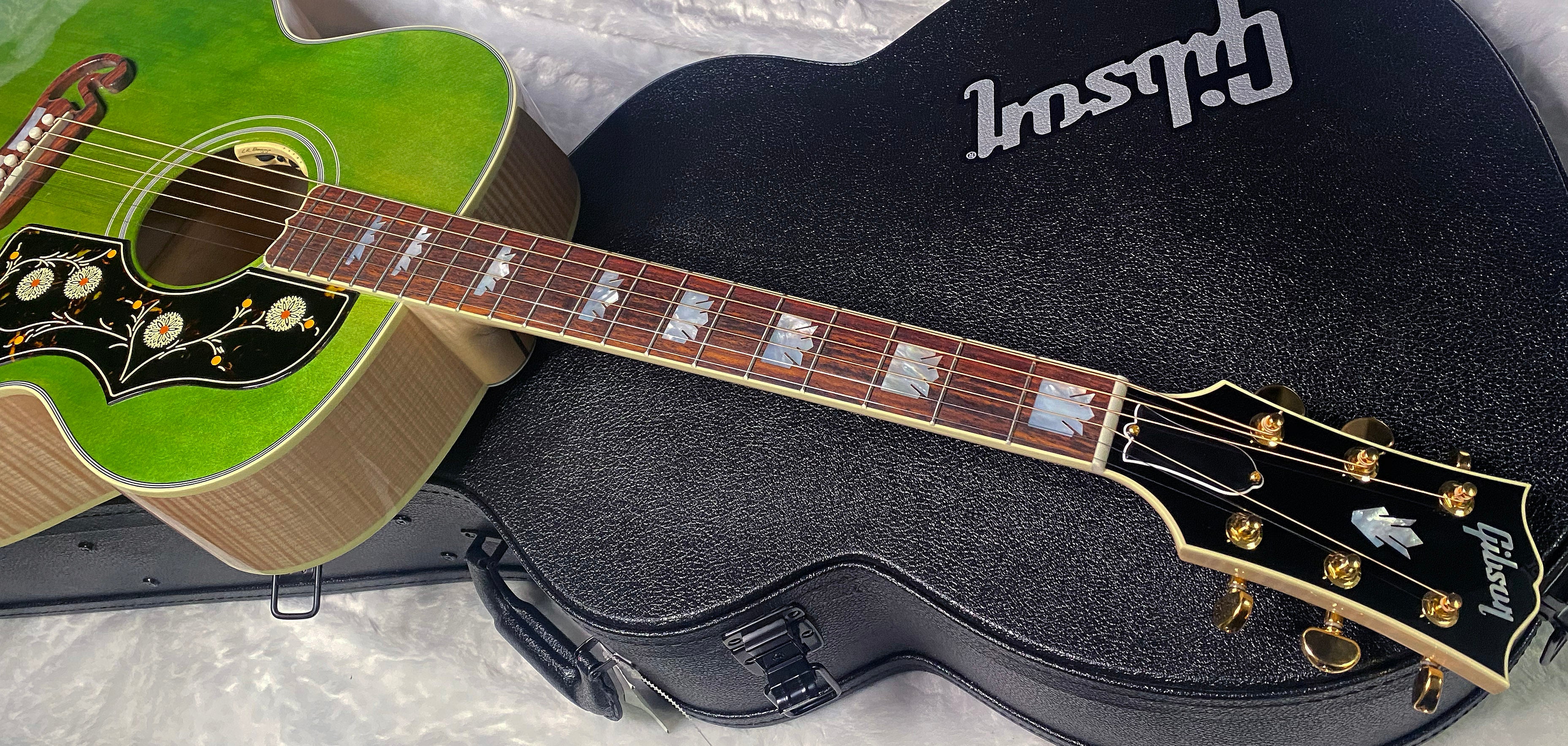 NEW ! Gibson SJ-200 Standard - Custom Shop - Dealer Select - Super RARE - Green Top - Authorized Dealer - AAAAA Flamed Natural Maple Back & Sides - G07241
