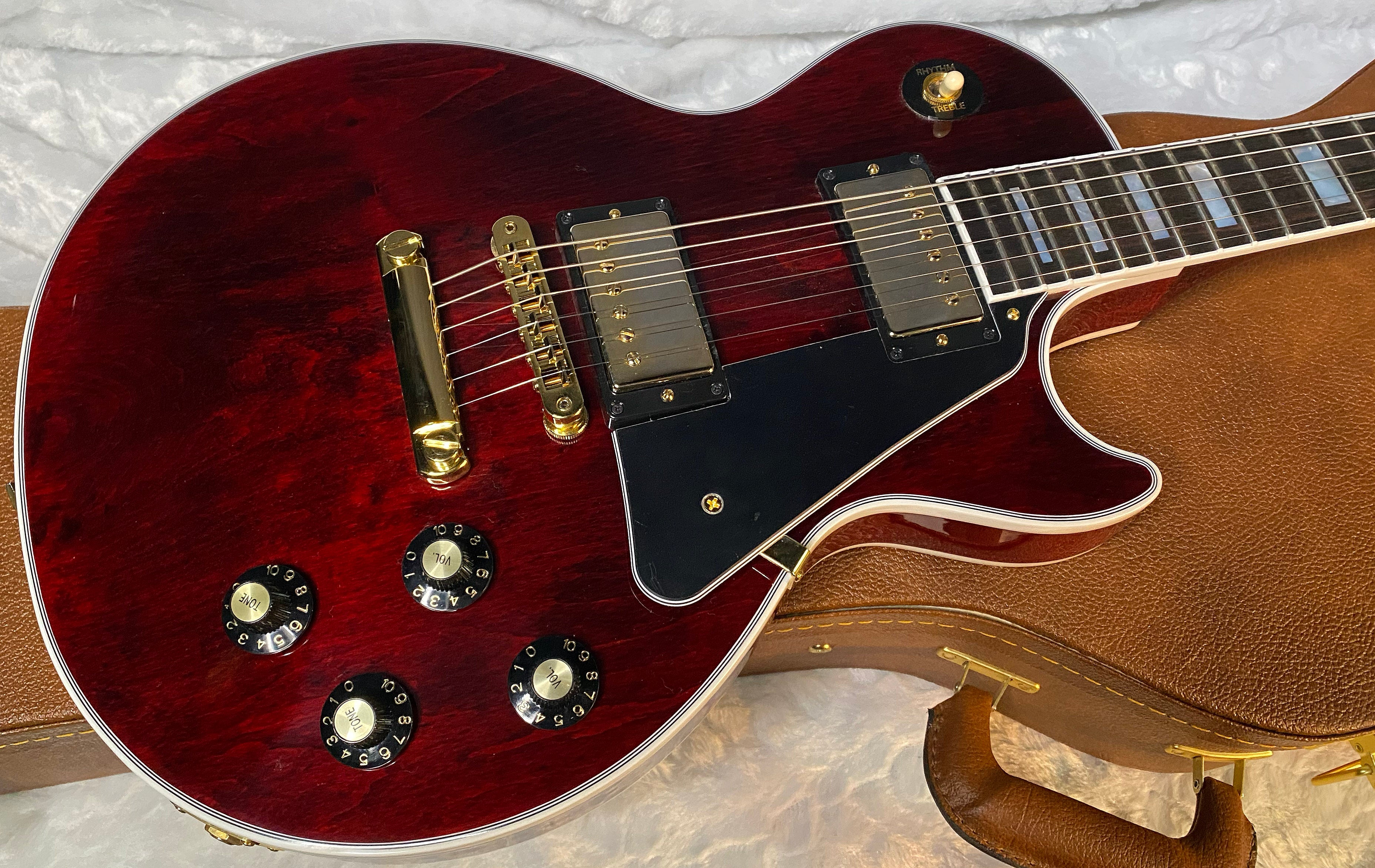 NEW! Gibson USA Les Paul Custom 70s - Wine Red - 10.35lbs
