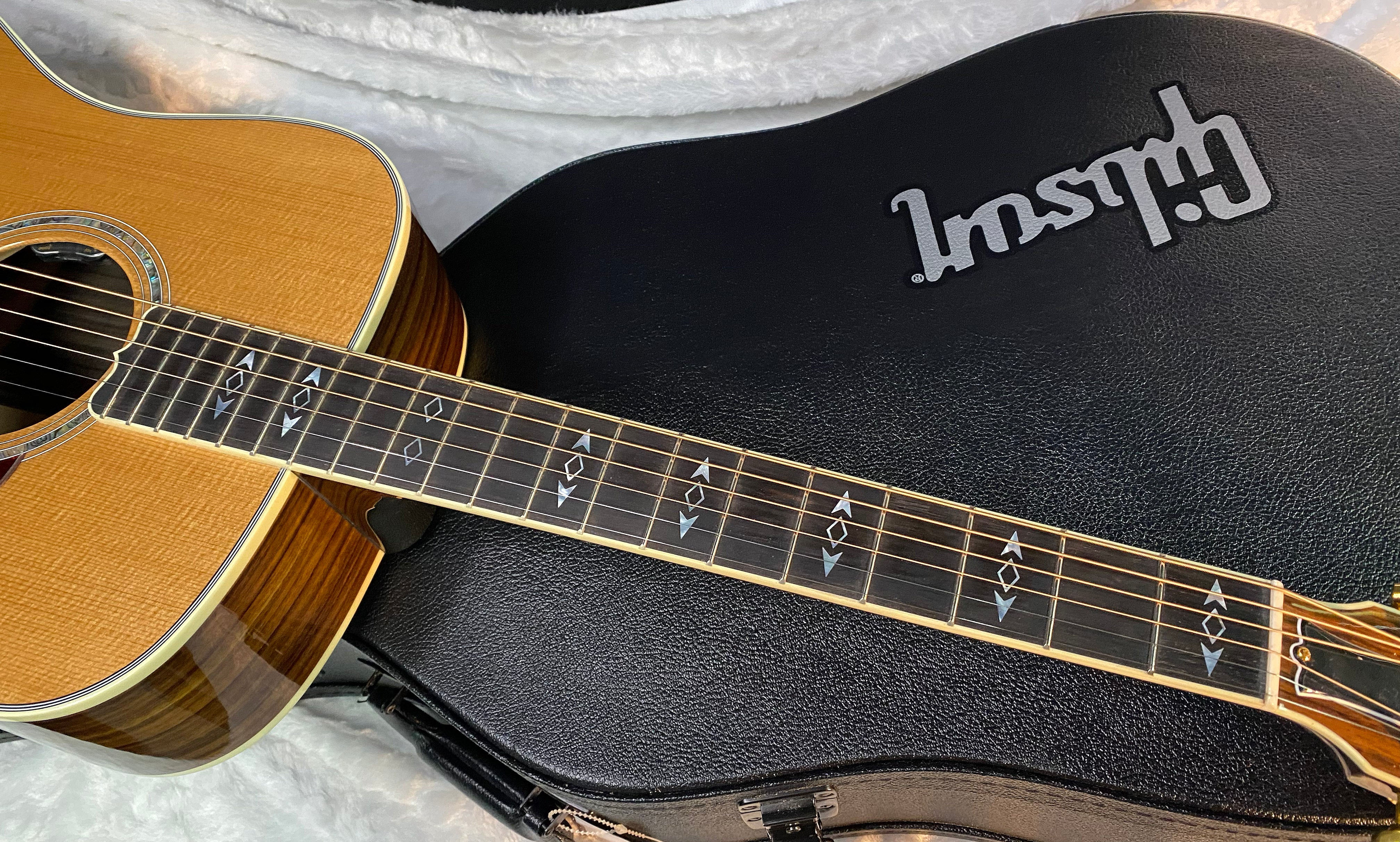 NEW! Gibson Acoustic Songwriter Recording Artist - Acoustic-Electric Guitar - 4.75lbs - Antique Natural - Authorized Dealer - G06635