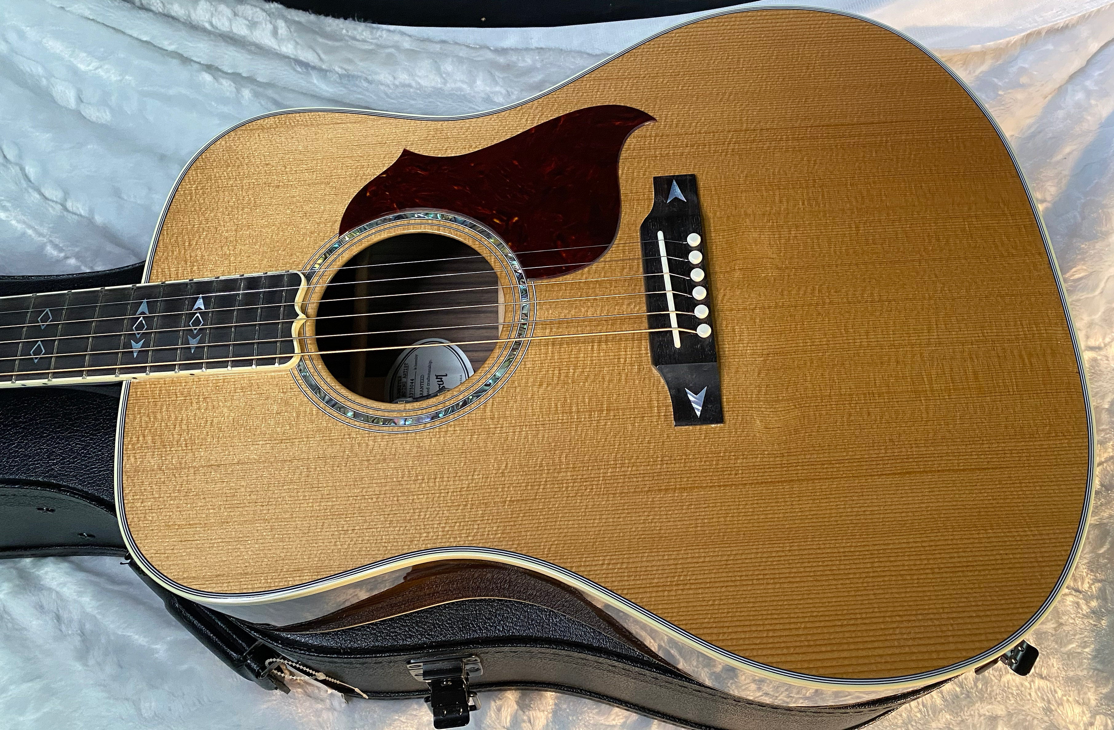 NEW! Gibson Acoustic Songwriter Recording Artist - Acoustic-Electric Guitar - 4.75lbs - Antique Natural - Authorized Dealer - G06635