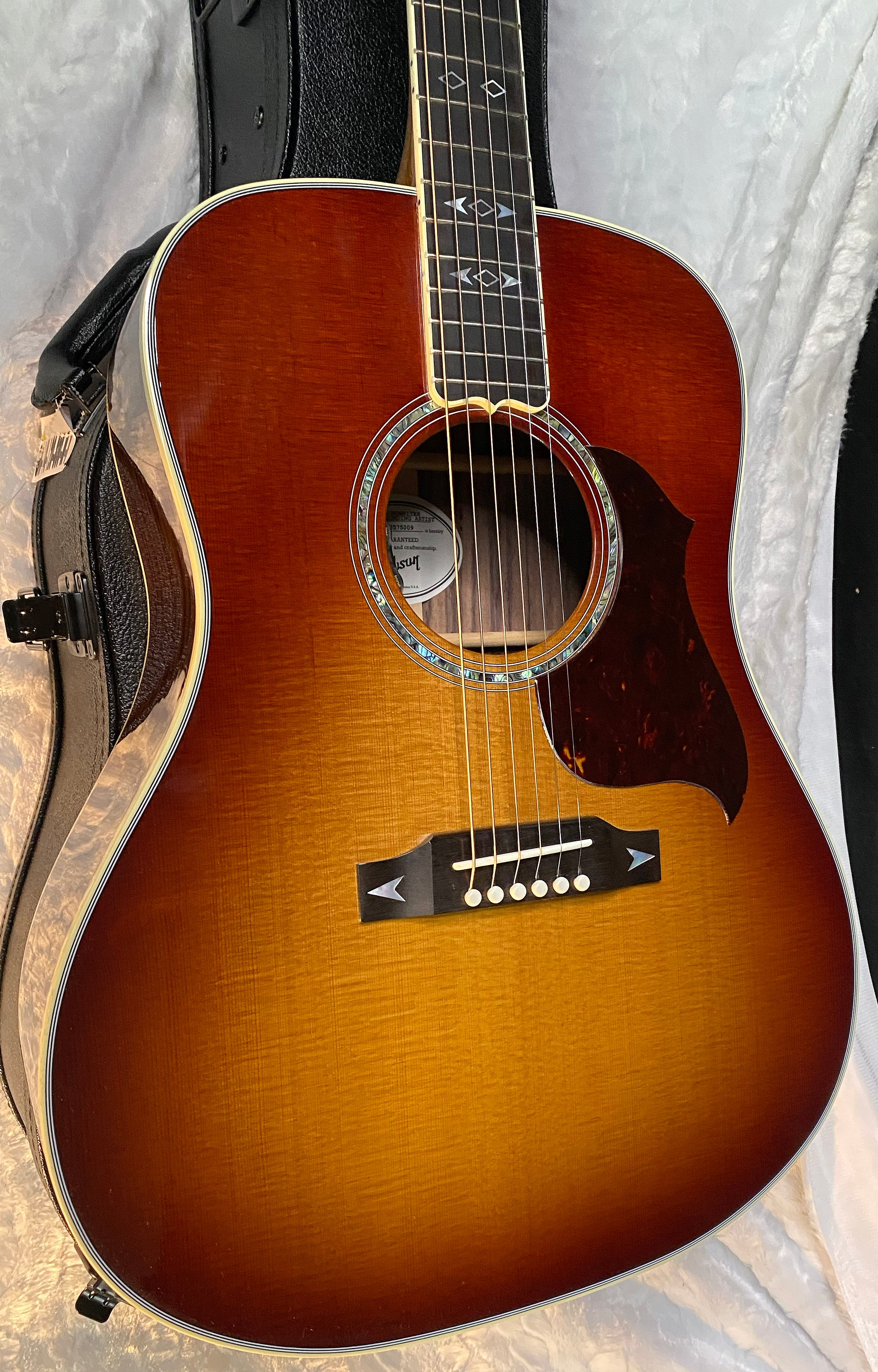 NEW! Gibson Acoustic Songwriter Recording Artist - Acoustic-Electric Guitar - 4.65lbs - Rosewood Burst - Authorized Dealer - G06634