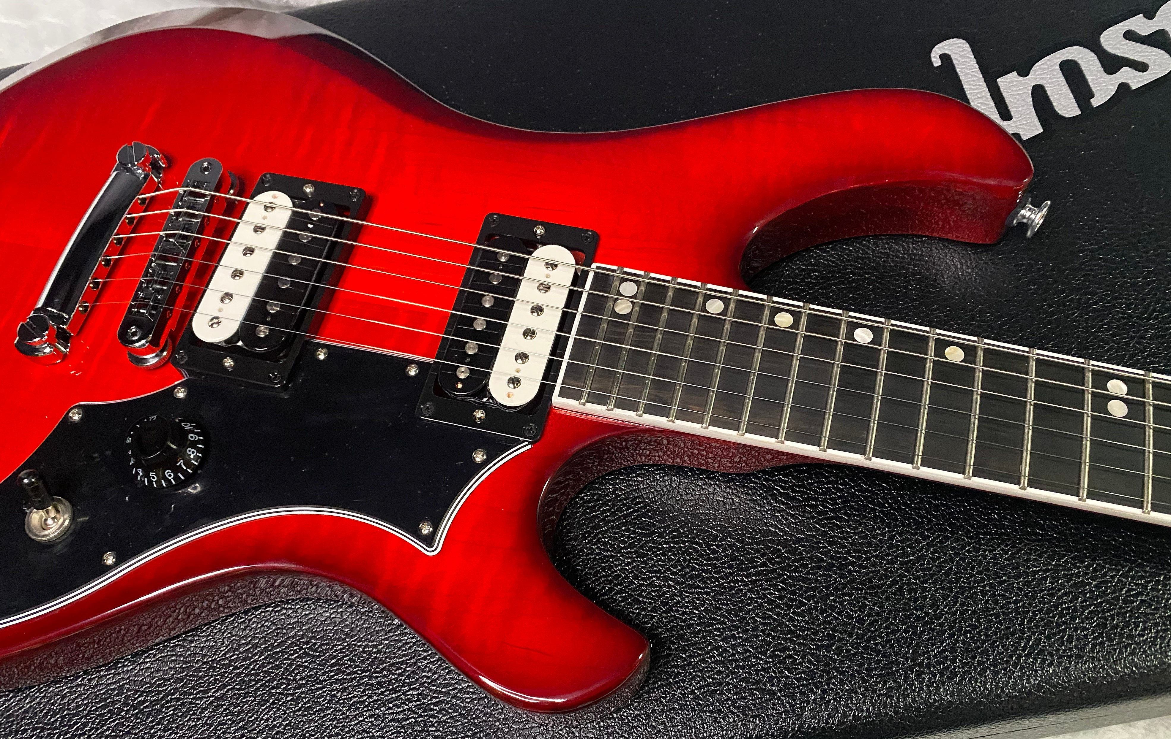 NEW! Gibson Victory Figured Top Electric Guitar - Cherry Burst - Authorized Dealer - 6.4lbs - G07250