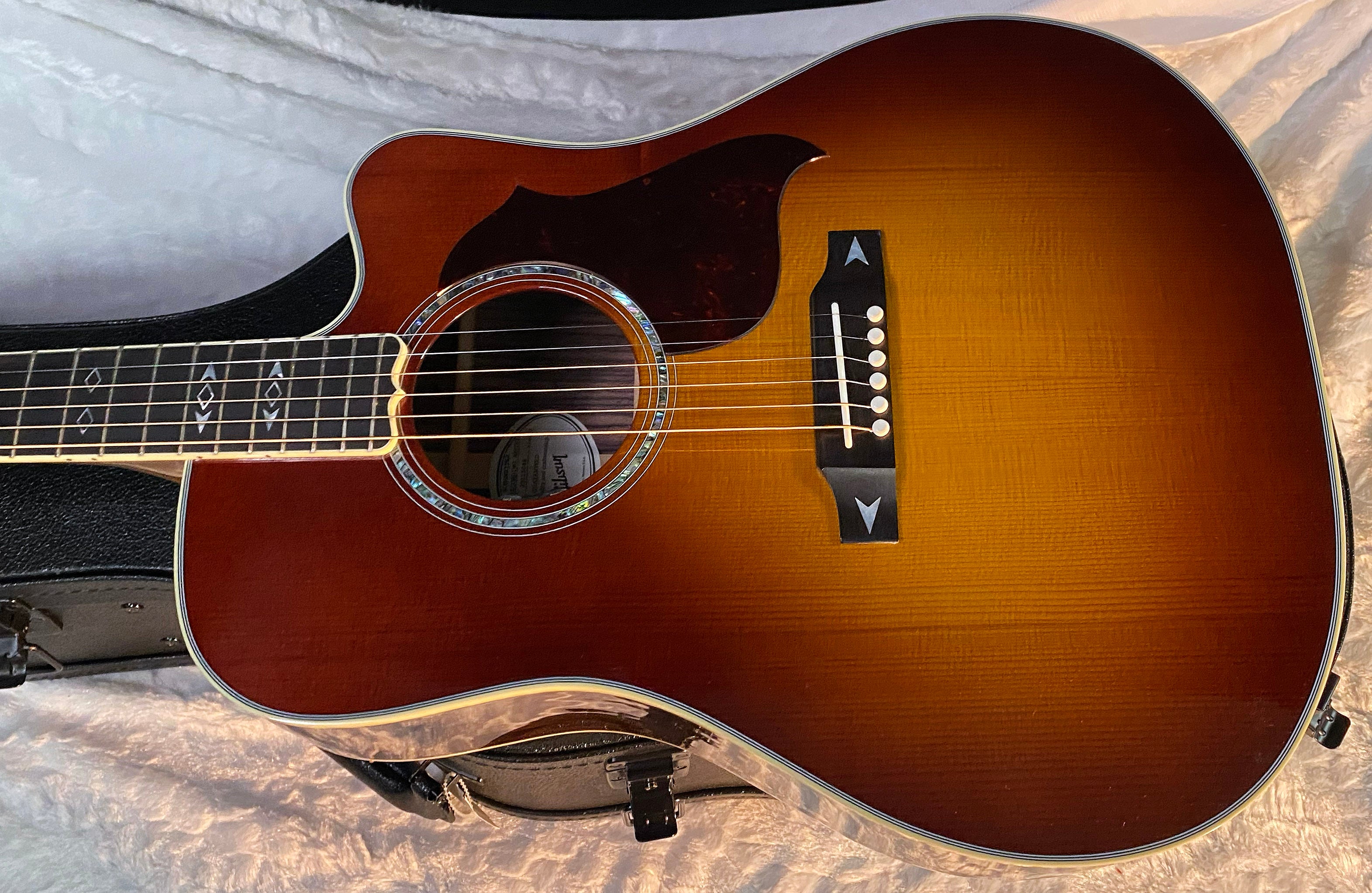 NEW! Gibson Acoustic Songwriter Recording Artist EC - Acoustic-Electric Guitar - 4.7 lbs - Rosewood Burst - Authorized Dealer - G06637