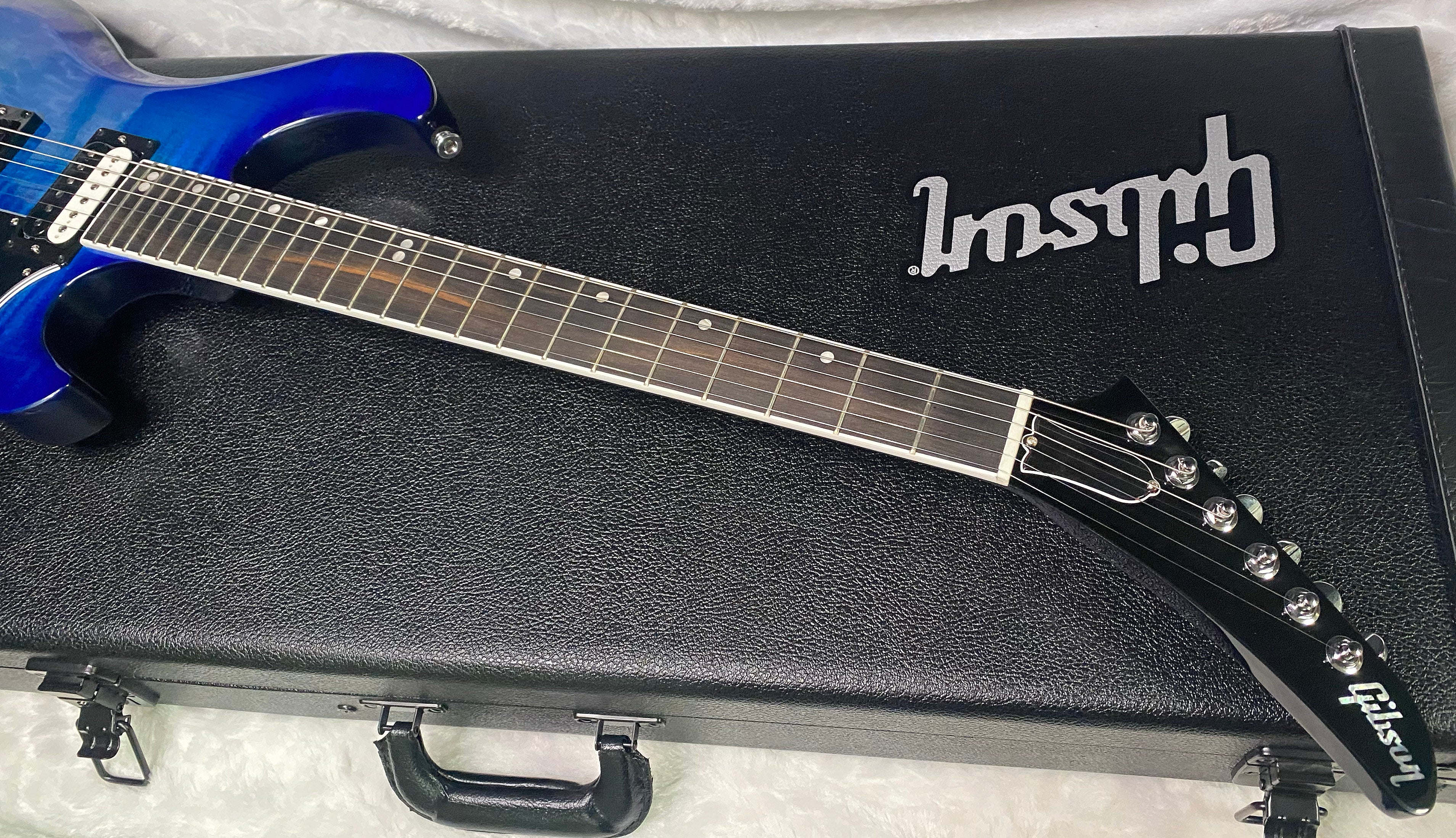 NEW! Gibson Victory Figured Top Electric Guitar - Cobalt Burst - Authorized Dealer - 7.1lbs - G07251