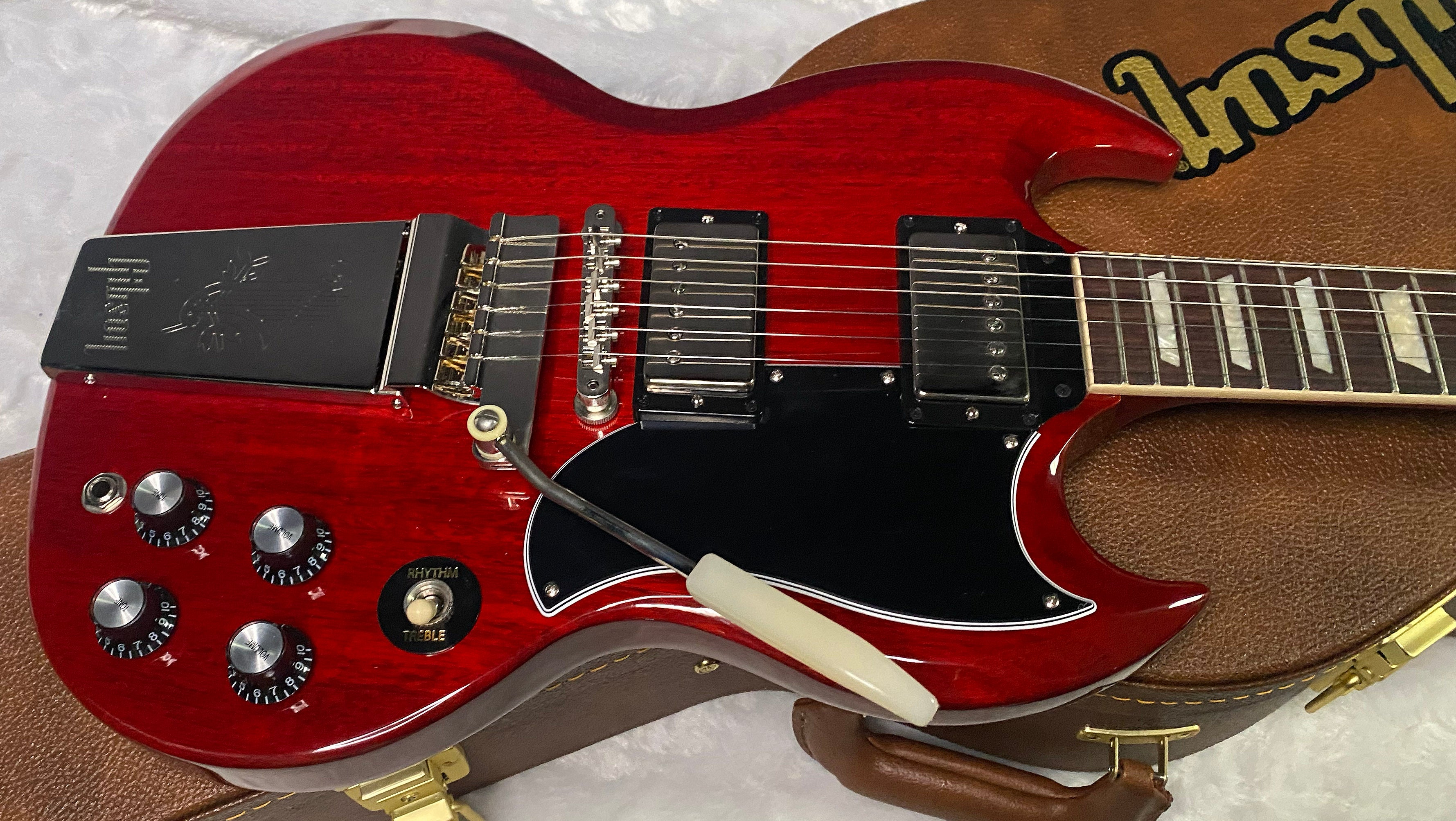 NEW! Gibson SG Standard '61 Maestro Vibrola Vintage Cherry - 7.3 lbs - Authorized Dealer! G07248