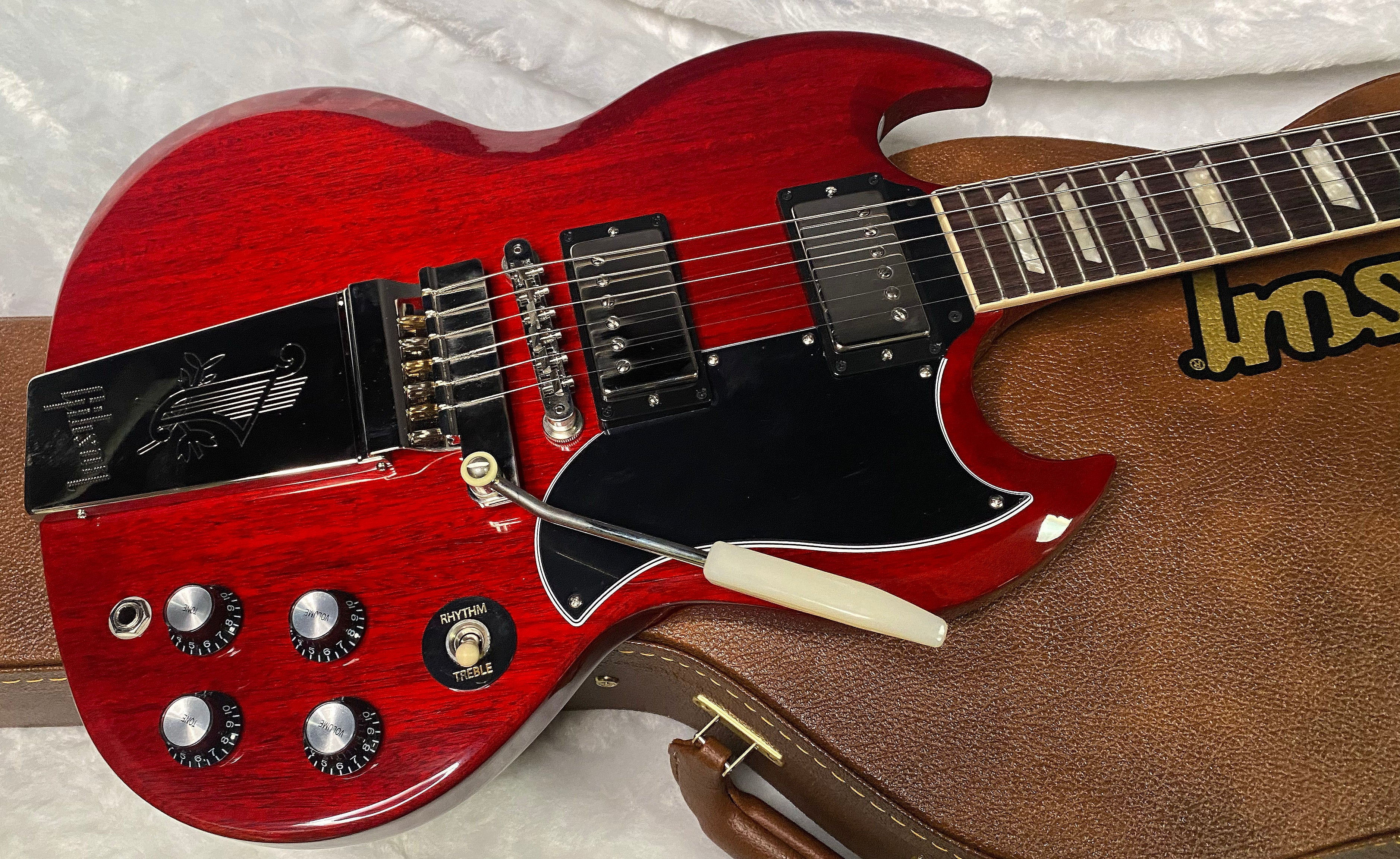 NEW! Gibson SG Standard '61 Maestro Vibrola Vintage Cherry - 7.3 lbs - Authorized Dealer! G07248