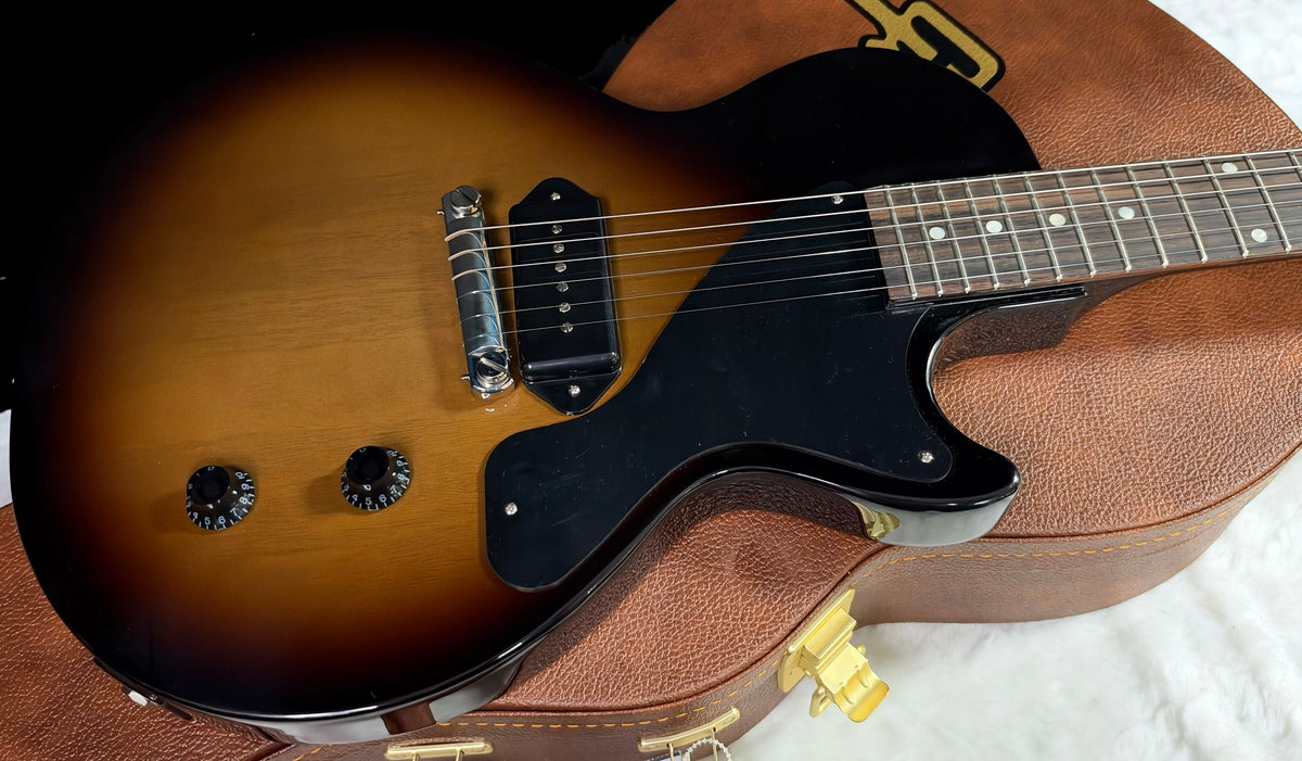 NEW ! Gibson Les Paul Junior - Vintage Sunburst - Authorized Dealer - ONLY 6.6 lbs!!! - G07968