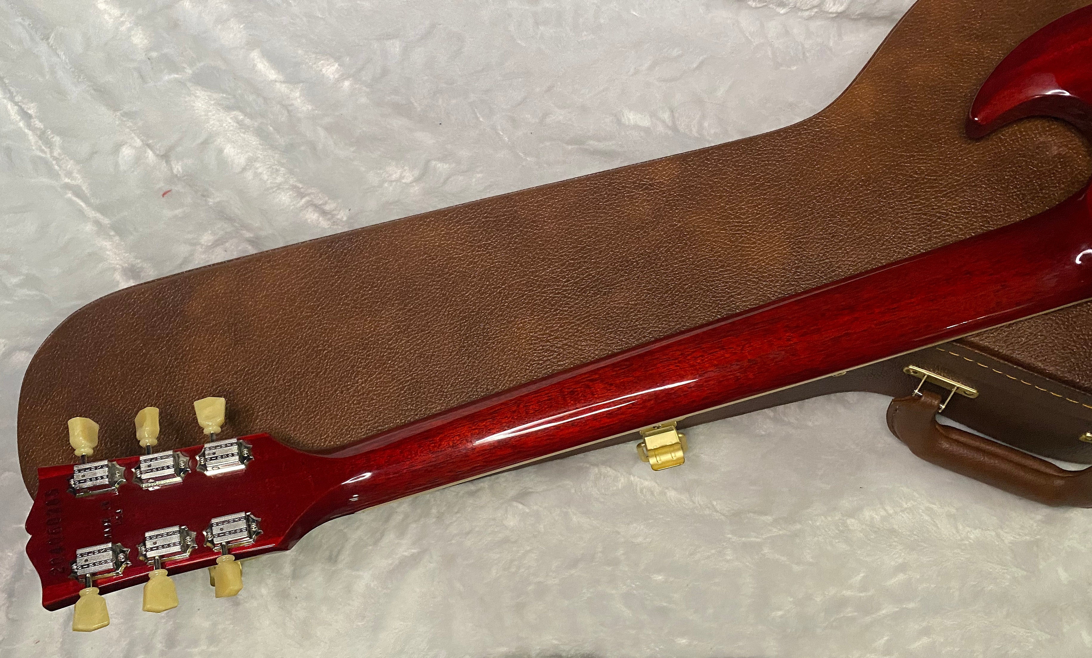 NEW! Gibson SG Standard '61 Maestro Vibrola Vintage Cherry - 7.3 lbs - Authorized Dealer! G07248