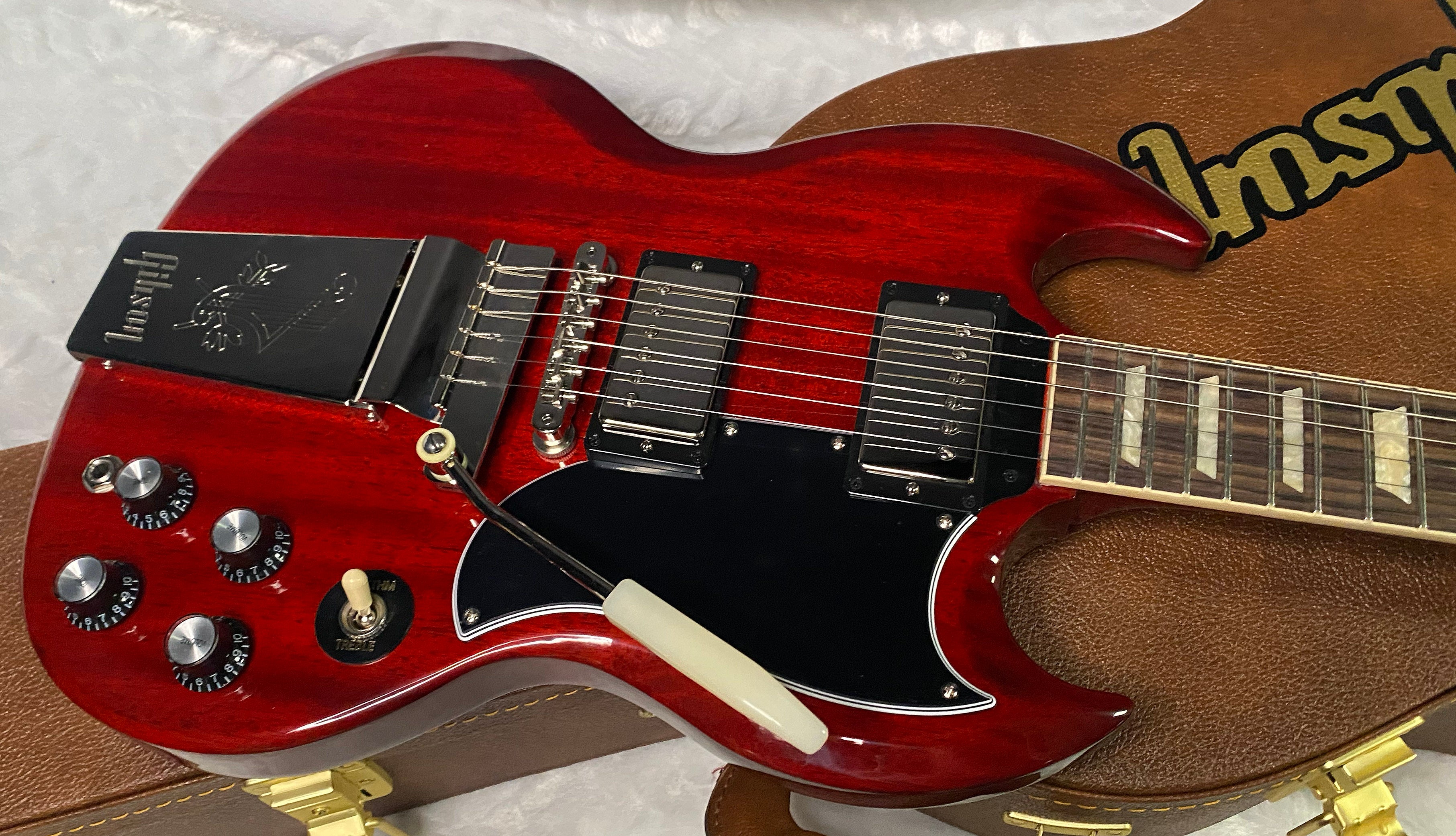 NEW! Gibson SG Standard '61 Maestro Vibrola Vintage Cherry - 6.7 lbs - Authorized Dealer! G07261