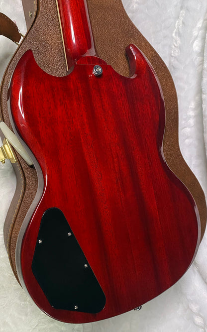 NEW! Gibson SG Standard '61 Maestro Vibrola Vintage Cherry - 6.7 lbs - Authorized Dealer! G07261