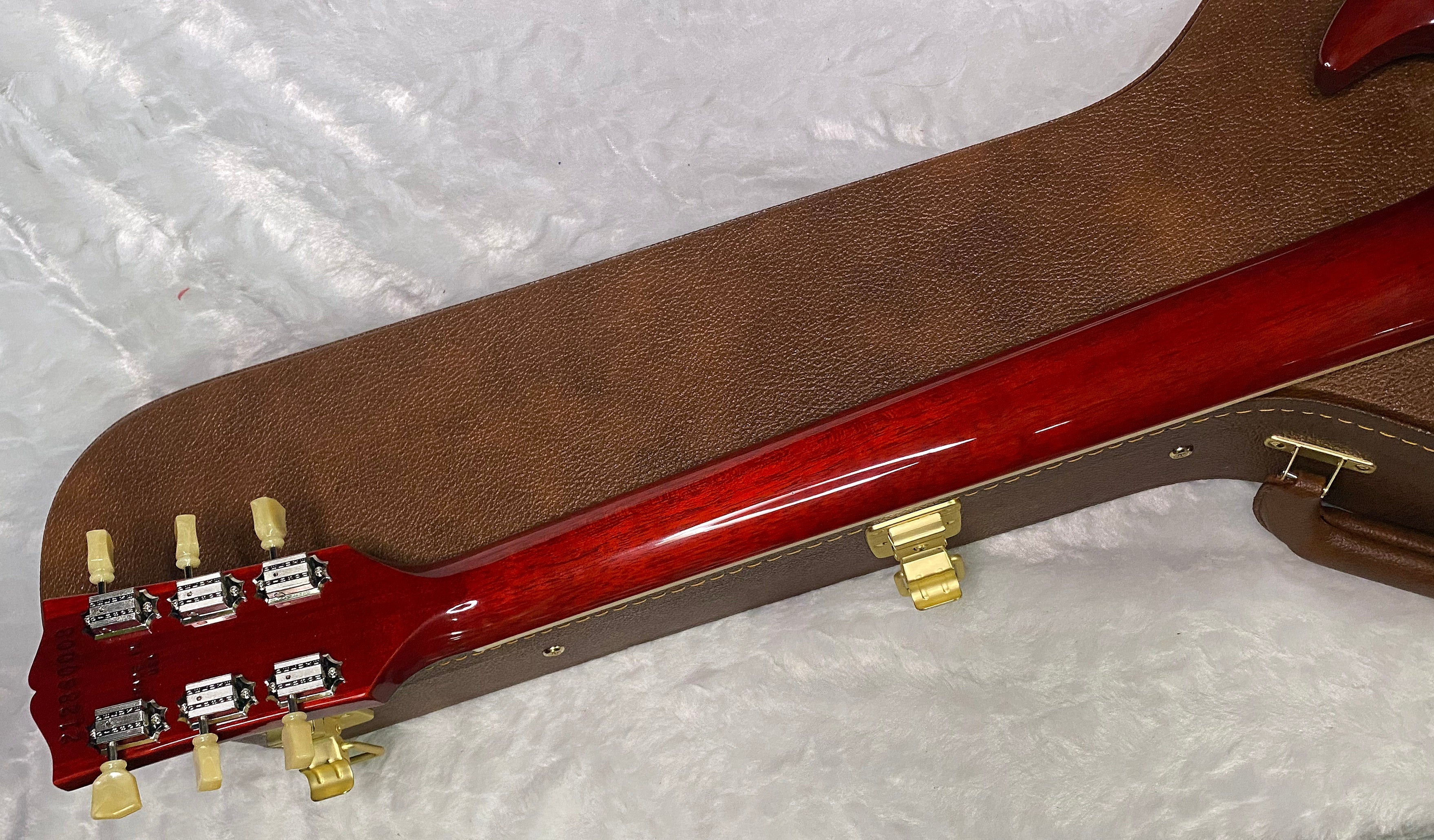 NEW! Gibson SG Standard '61 Maestro Vibrola Vintage Cherry - 7.45 lbs - Authorized Dealer! G07242