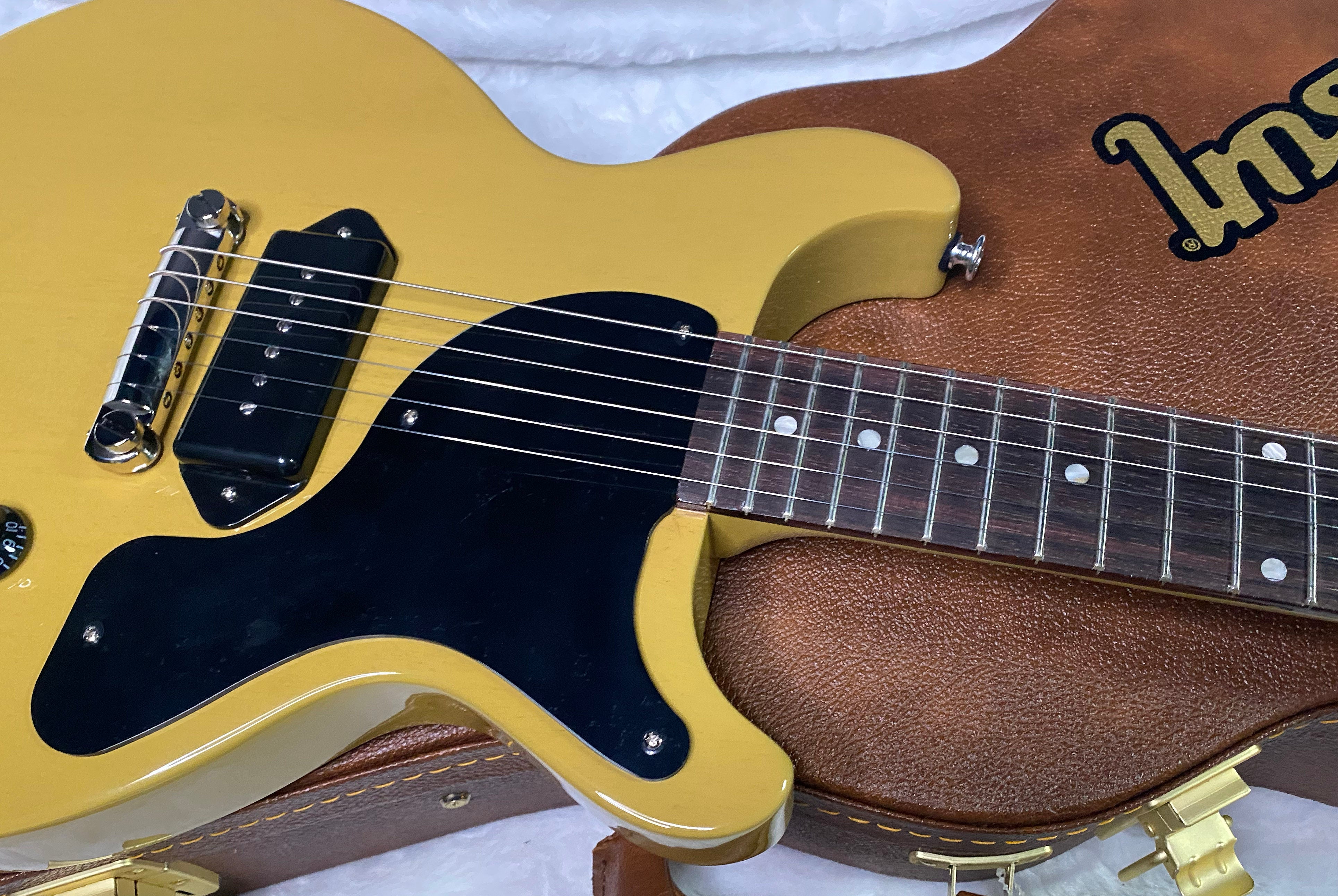 NEW! Gibson Les Paul Junior DC Double Cut - TV Yellow - Authorized Dealer - Only 6.85 lbs - G07260