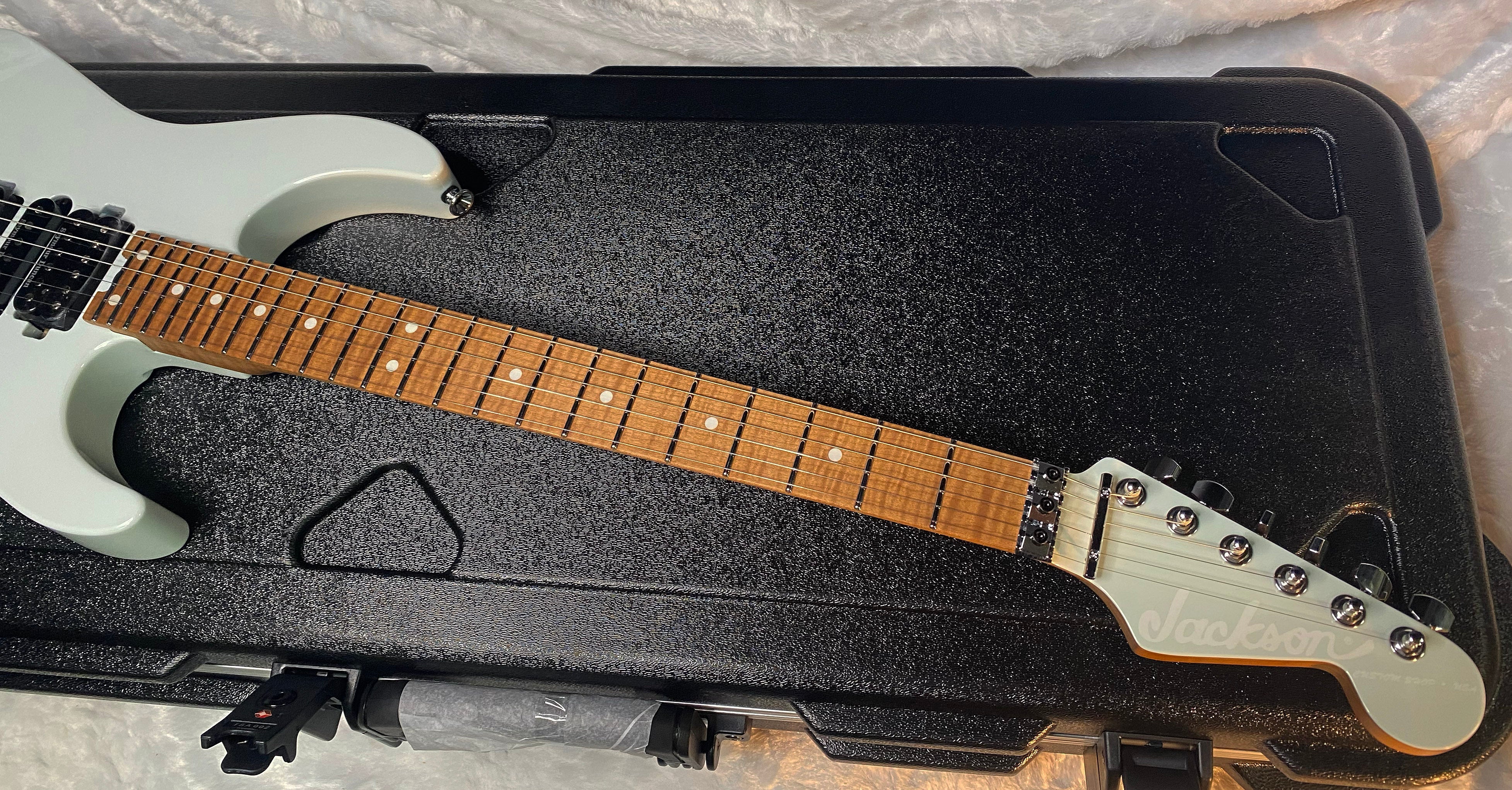 NEW ! Jackson Custom Shop Dinky HSH - Roasted Maple Neck & Fretboard - DK - Sonic Blue - Authorized Dealer - 7.9 lbs - G06640