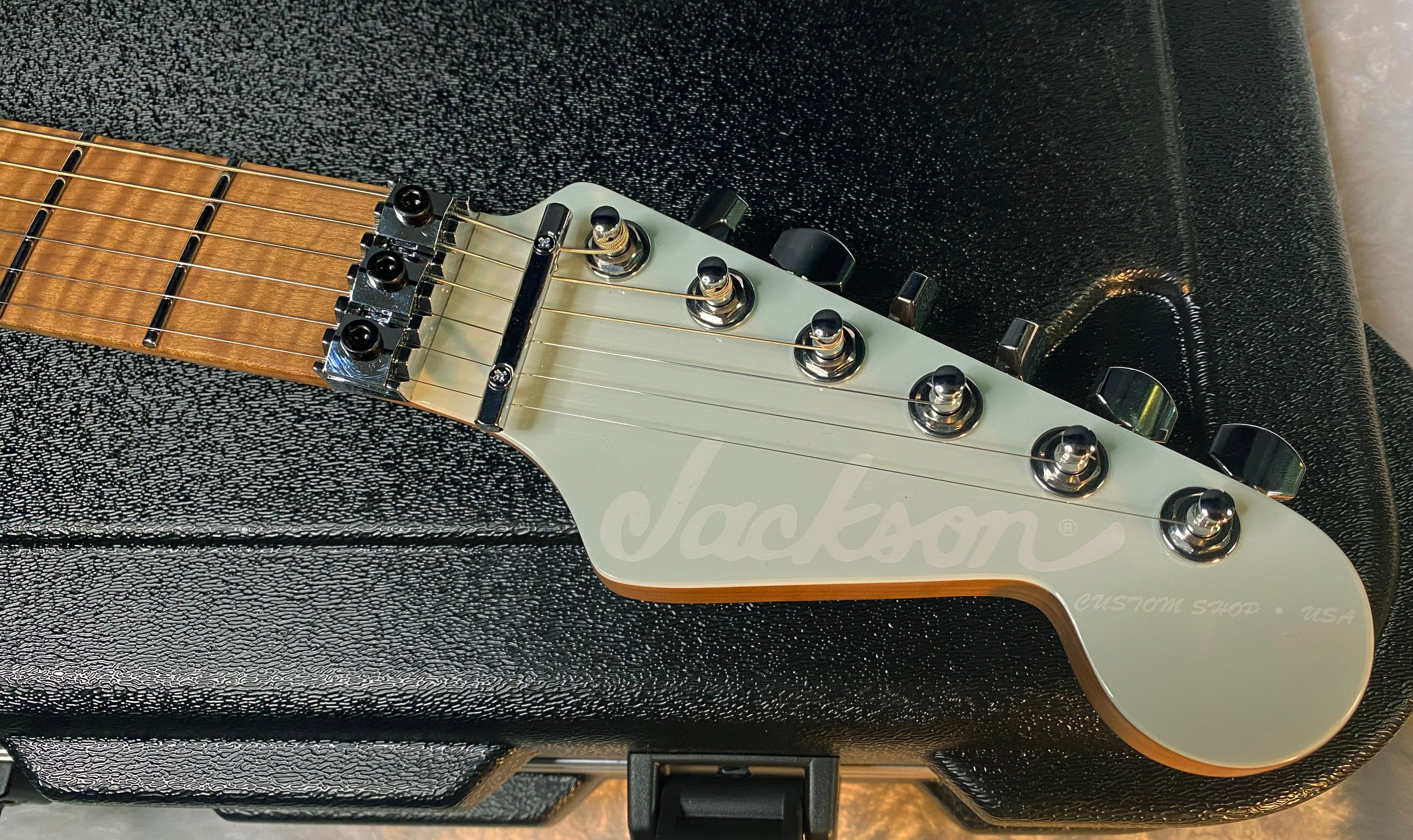NEW ! Jackson Custom Shop Dinky HSH - Roasted Maple Neck & Fretboard - DK - Sonic Blue - Authorized Dealer - 7.9 lbs - G06640