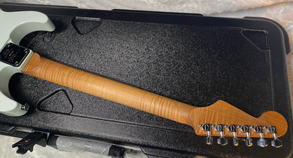 NEW ! Jackson Custom Shop Dinky HSH - Roasted Maple Neck & Fretboard - DK - Sonic Blue - Authorized Dealer - 7.9 lbs - G06640