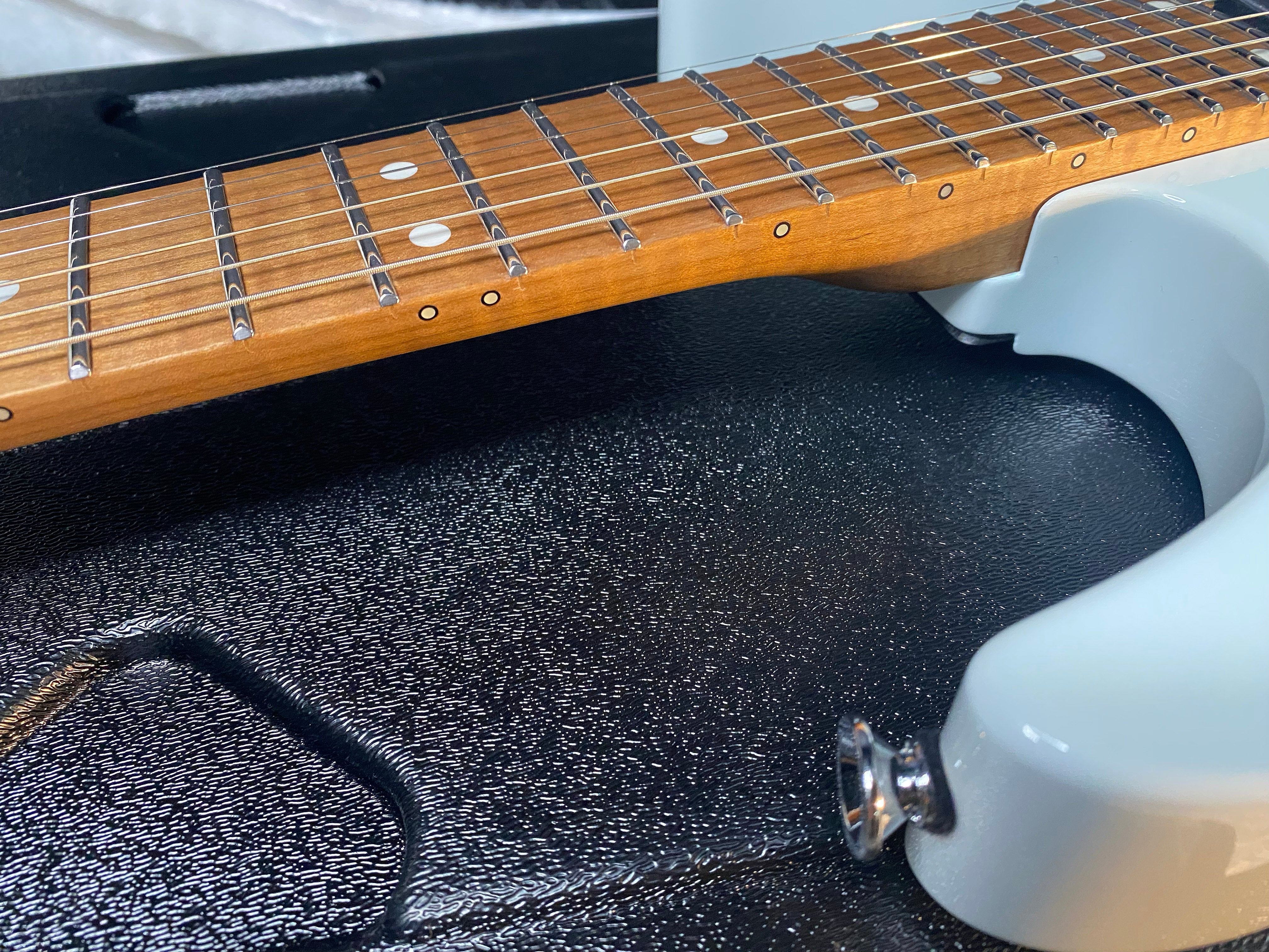 NEW ! Jackson Custom Shop Dinky HSH - Roasted Maple Neck & Fretboard - DK - Sonic Blue - Authorized Dealer - 7.9 lbs - G06640