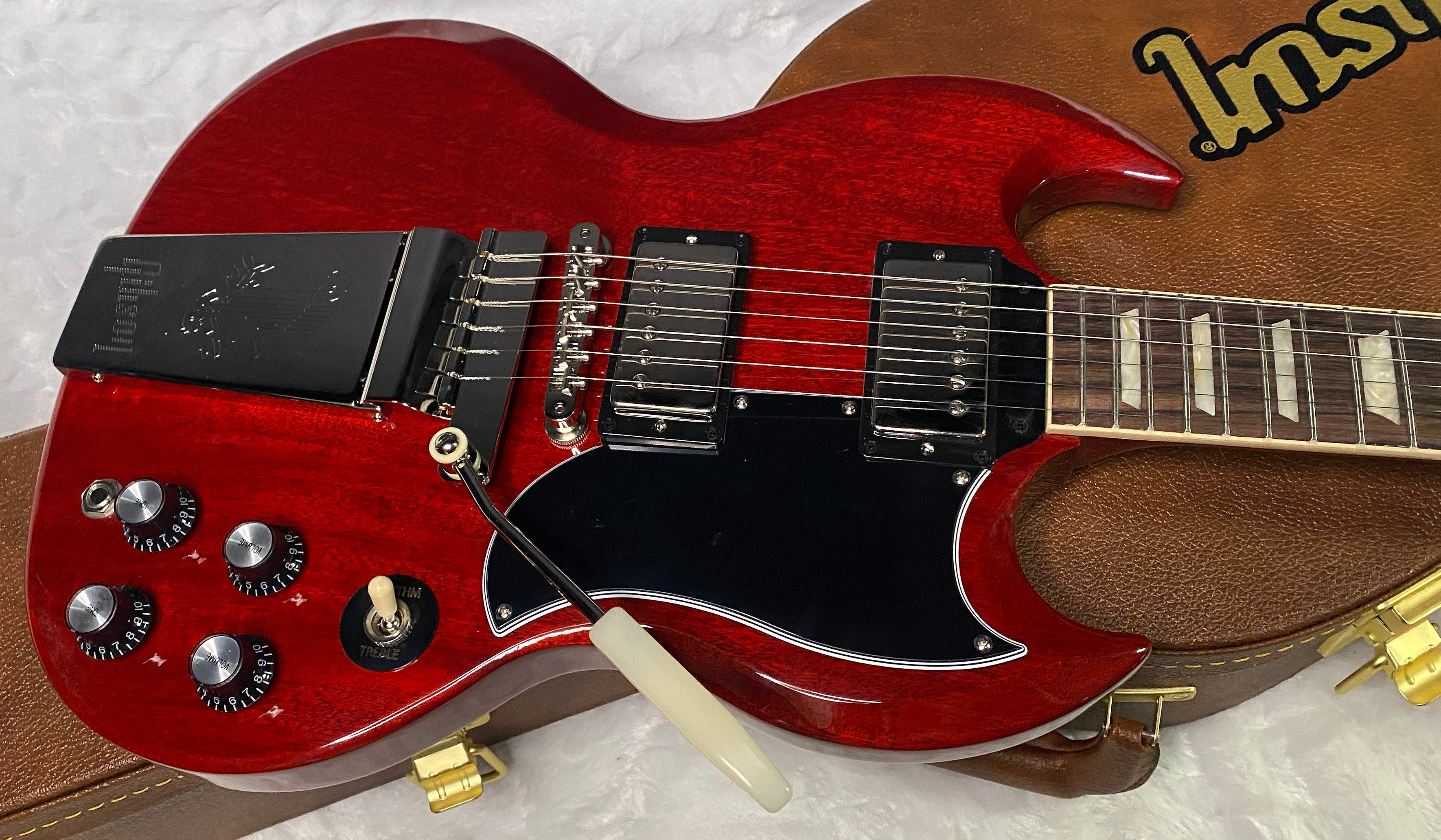 NEW! Gibson SG Standard '61 Maestro Vibrola Vintage Cherry - 7.85 lbs - Authorized Dealer! G07259