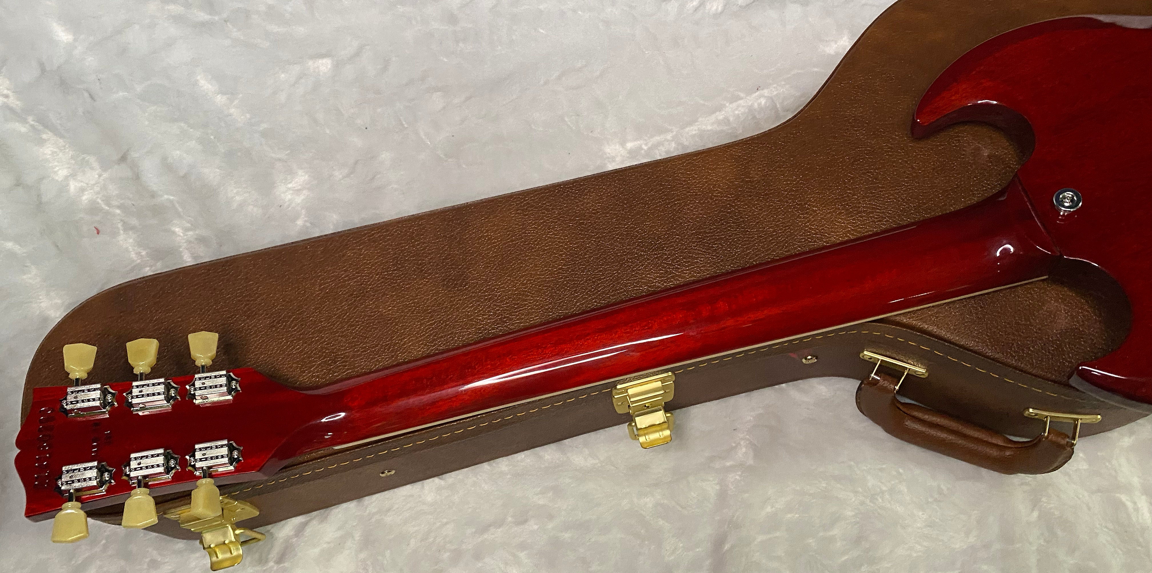NEW! Gibson SG Standard '61 Maestro Vibrola Vintage Cherry - 7.85 lbs - Authorized Dealer! G07259