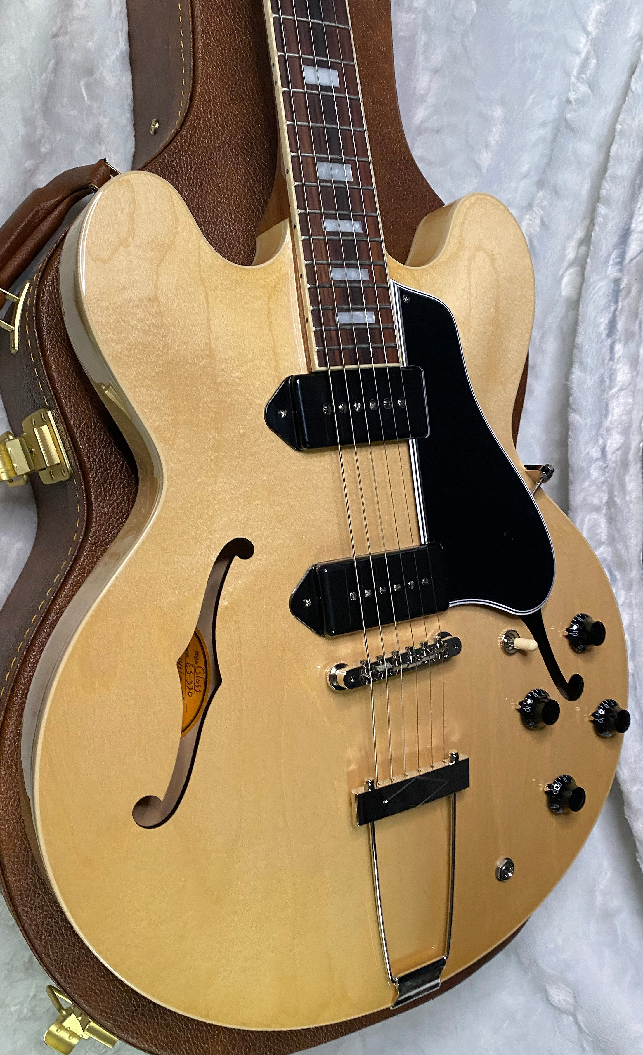 NEW! ! Gibson ES-330 Hollowbody Electric Guitar - Antique Natural - Authorized Dealer - Only 6.35 lbs! G07263